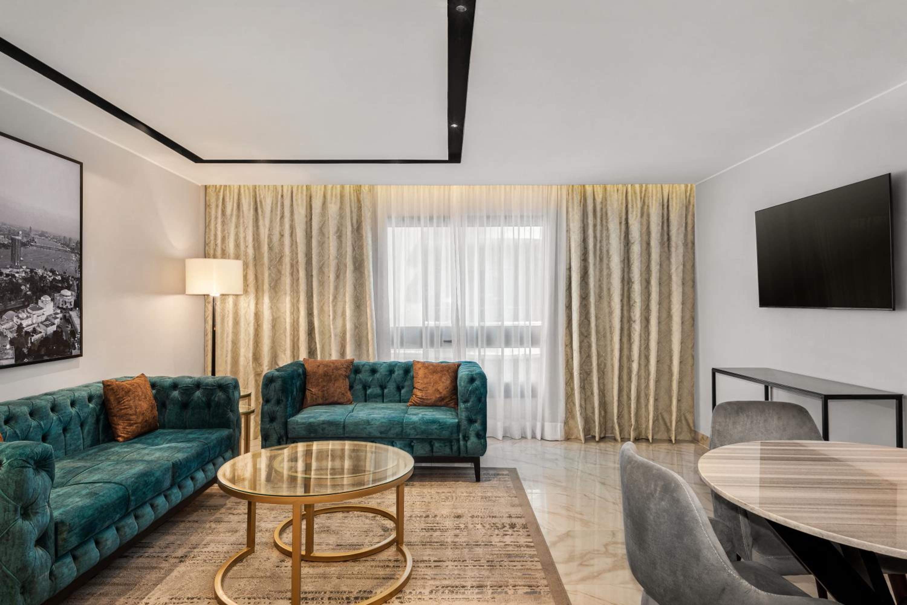 Superior One-Bedroom Suite