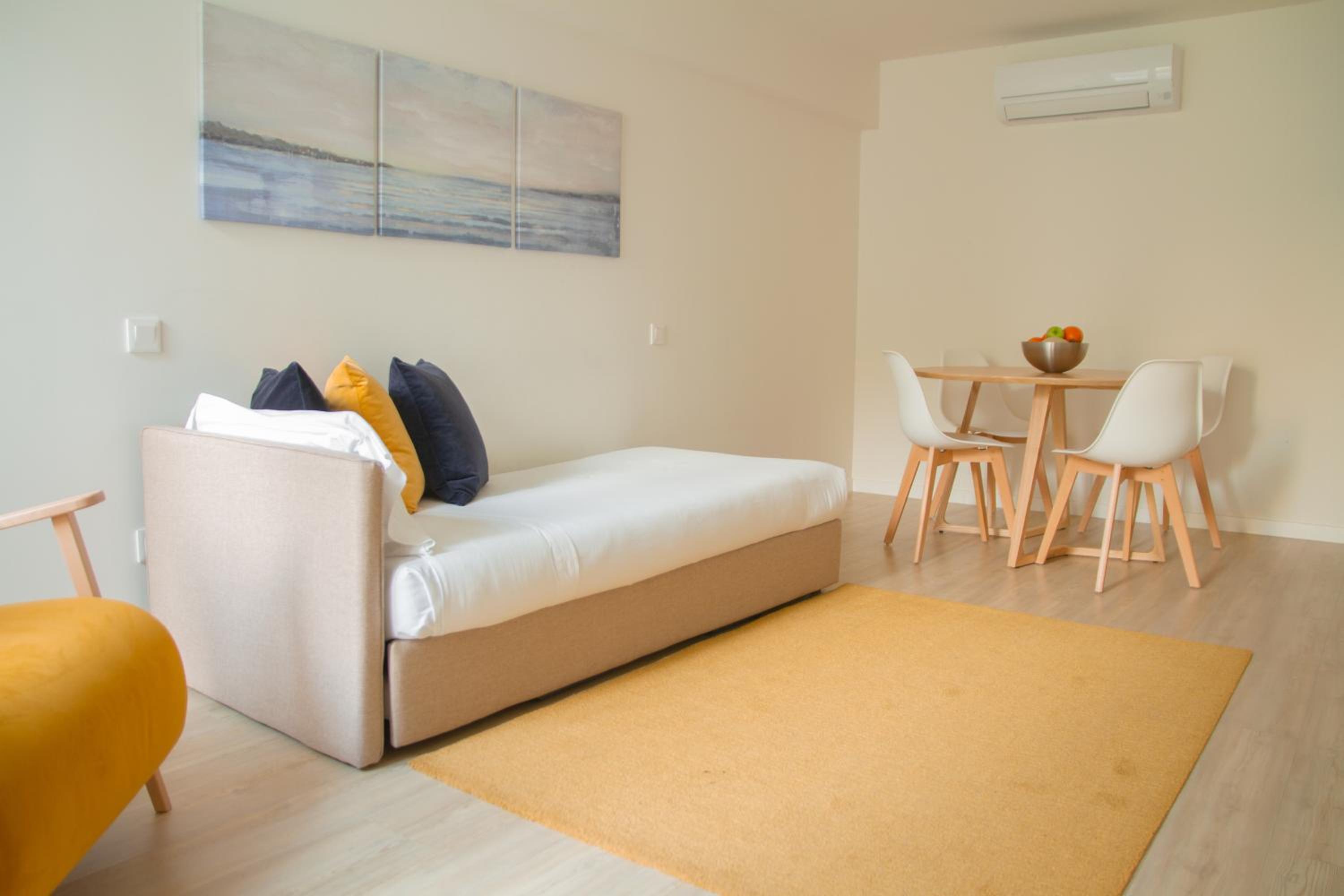 Apartment - Photo 8