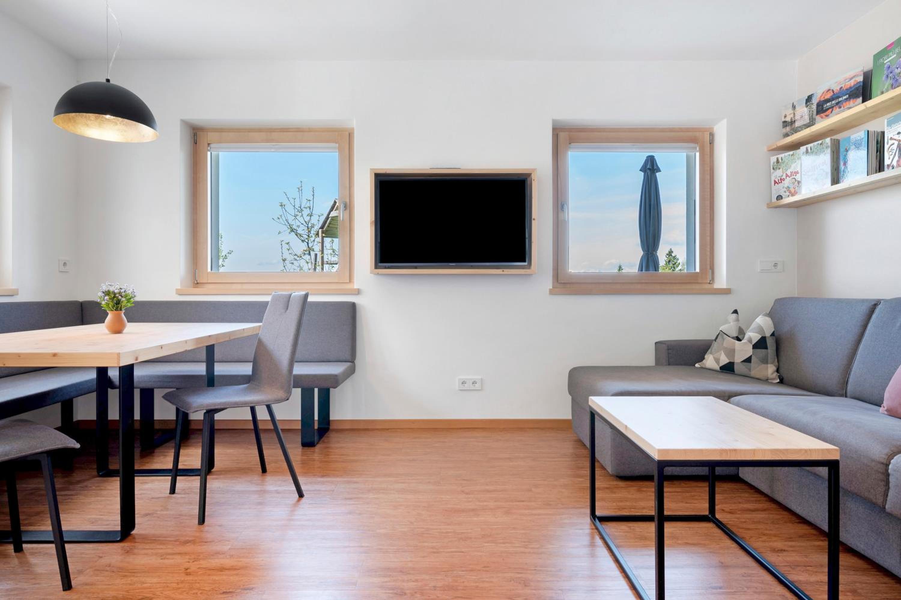 Two-Bedroom Deluxe Apartment with Garden View
