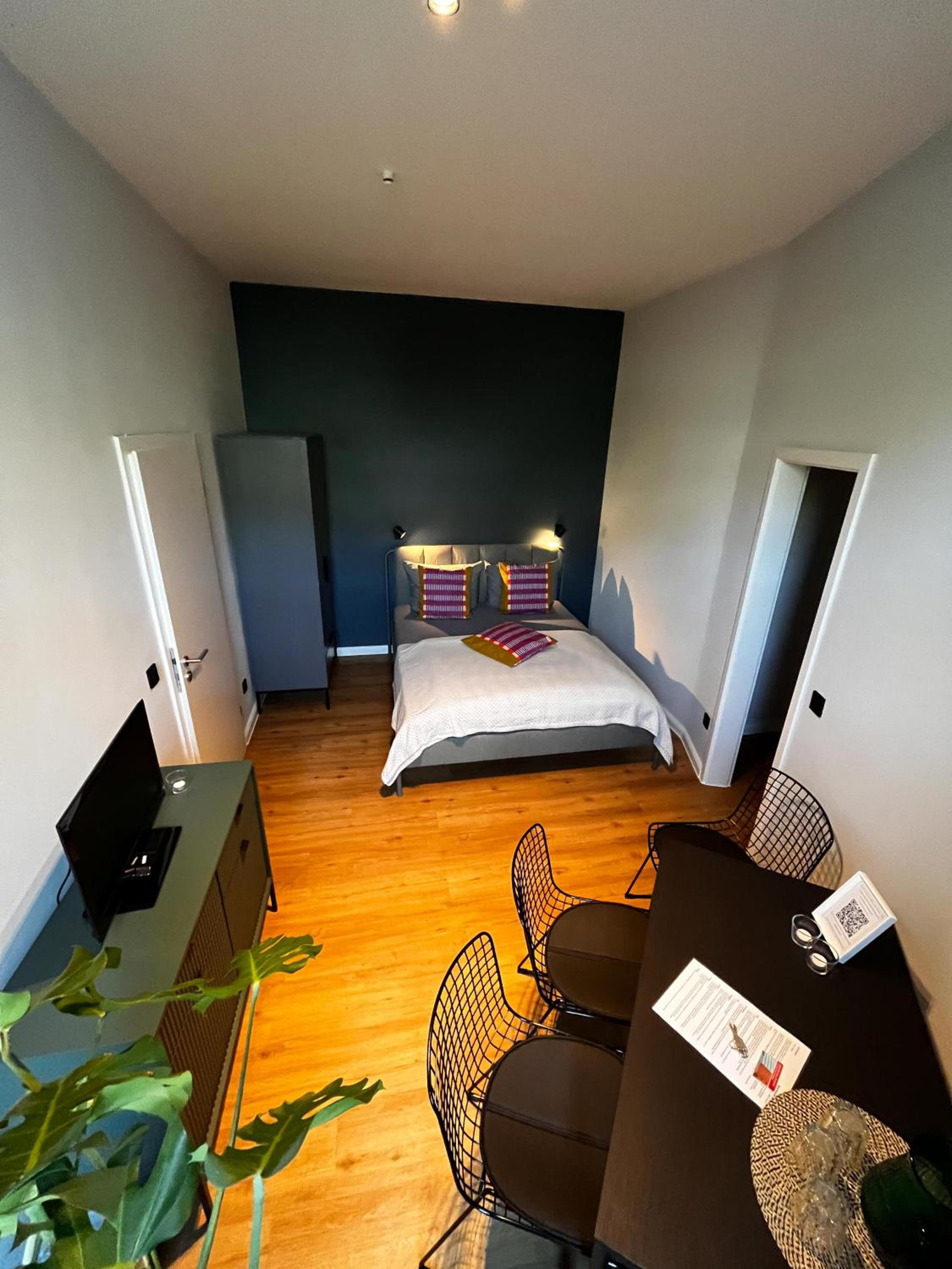 Two-Bedroom Apartment thumbnail 6