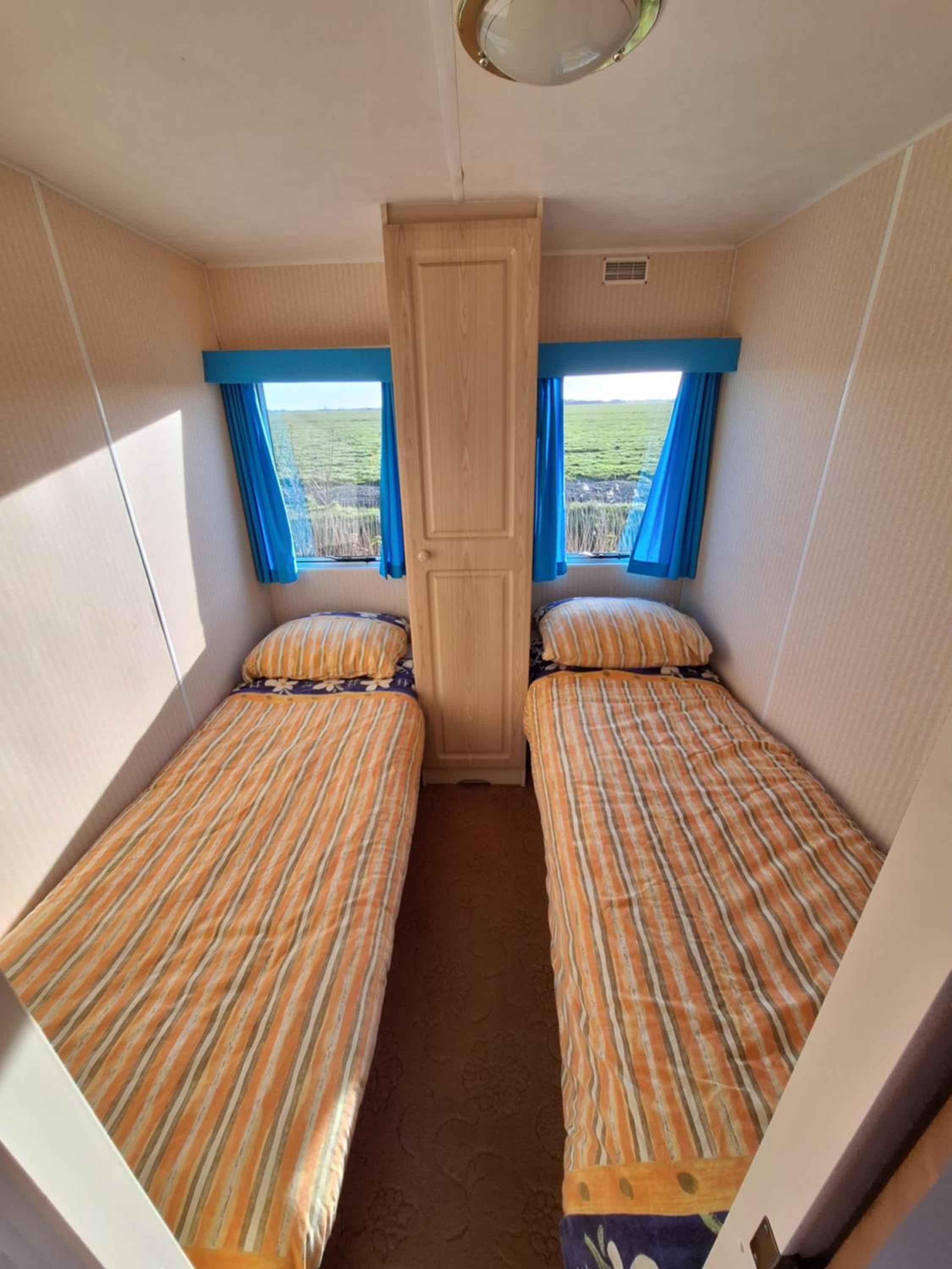 Mobile Home photo 2