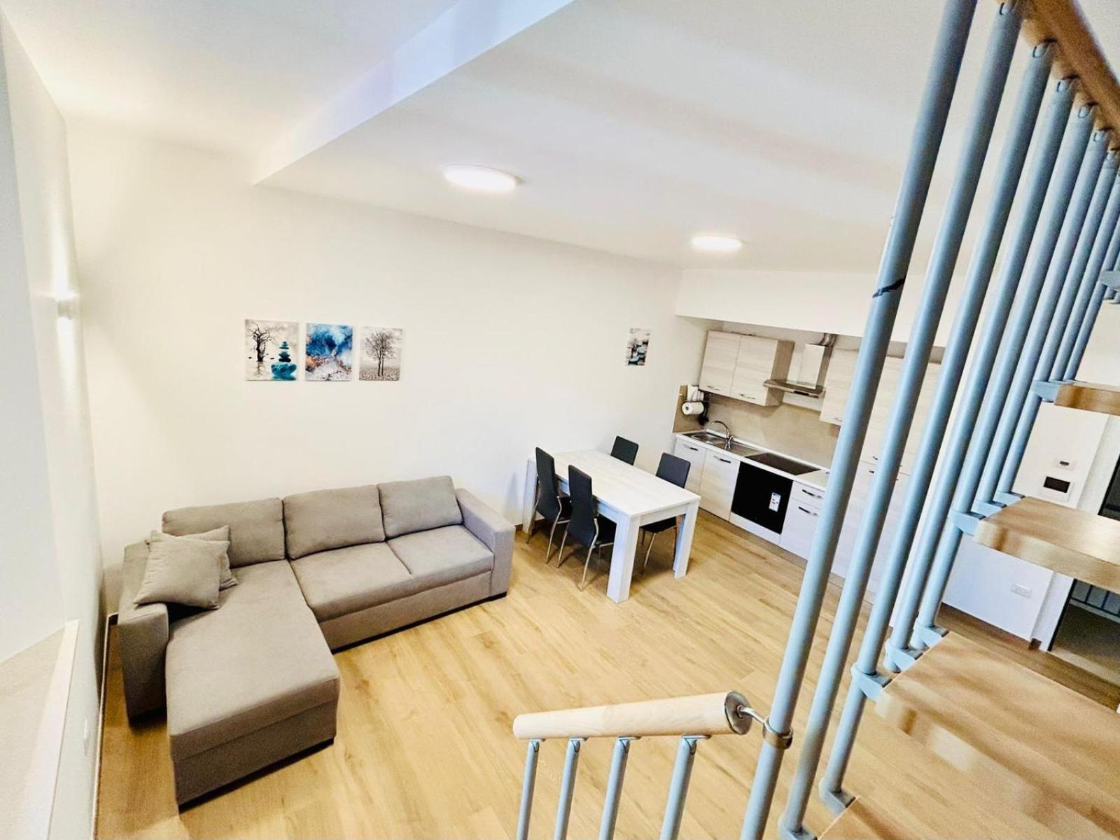 Deluxe Apartment