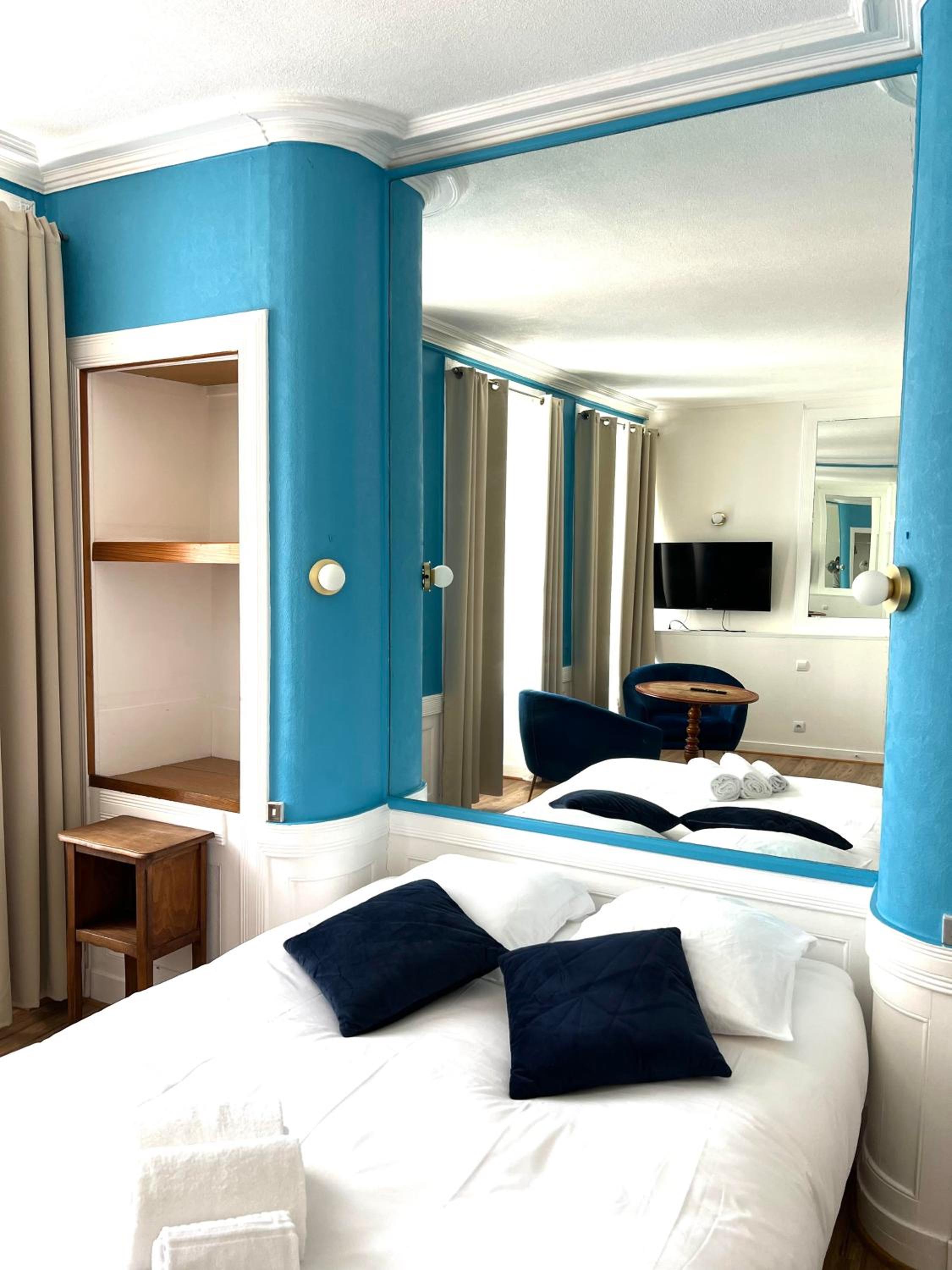 Standard Double Room photo 2