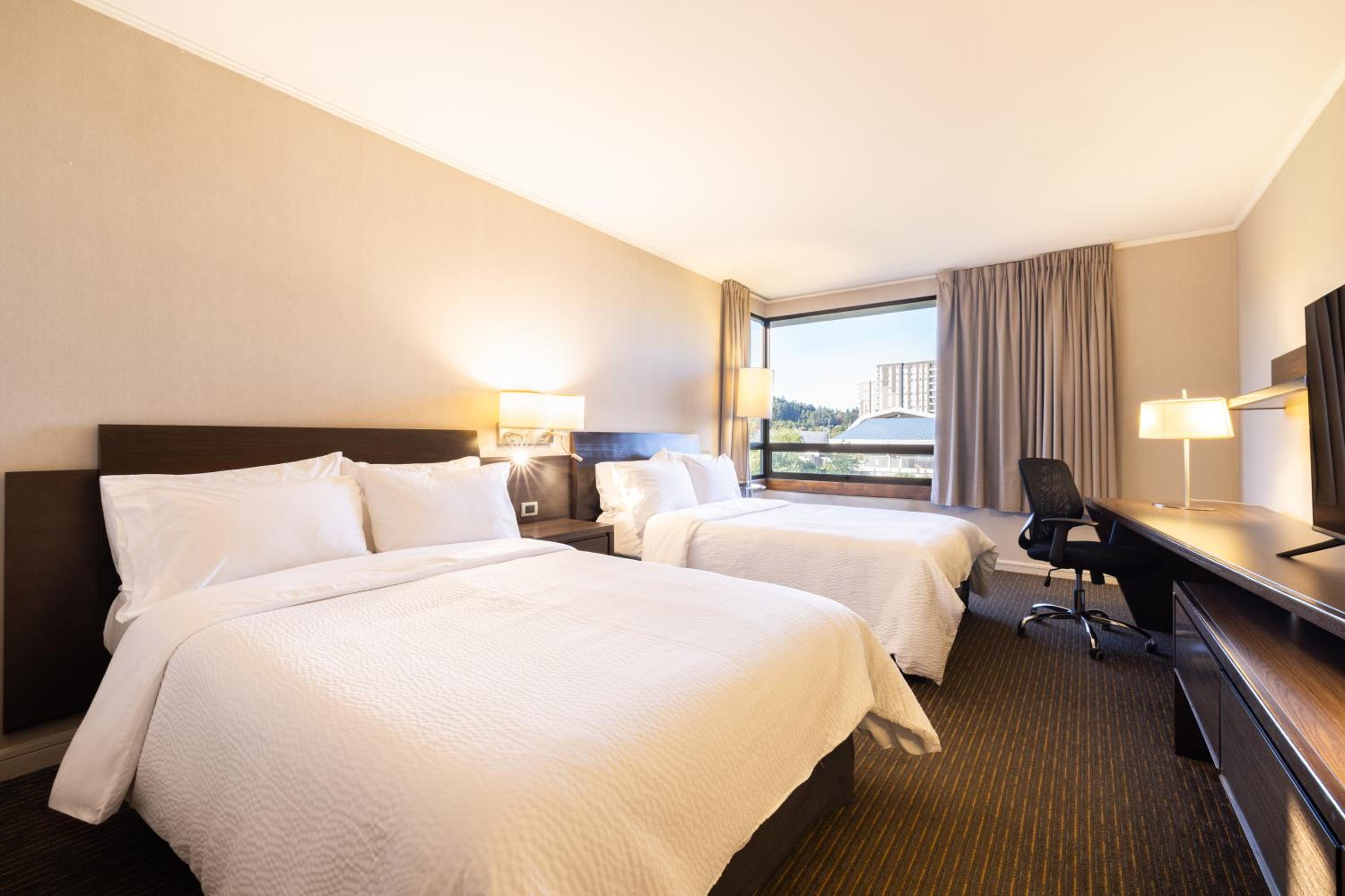 Standard Room with Two Queen Beds - Photo 1