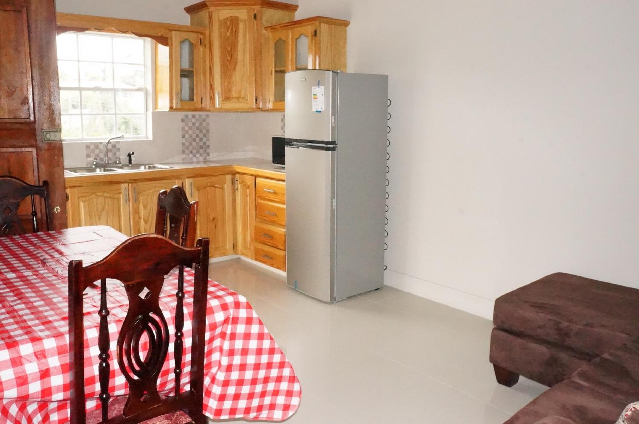 Three-Bedroom Apartment photo 2