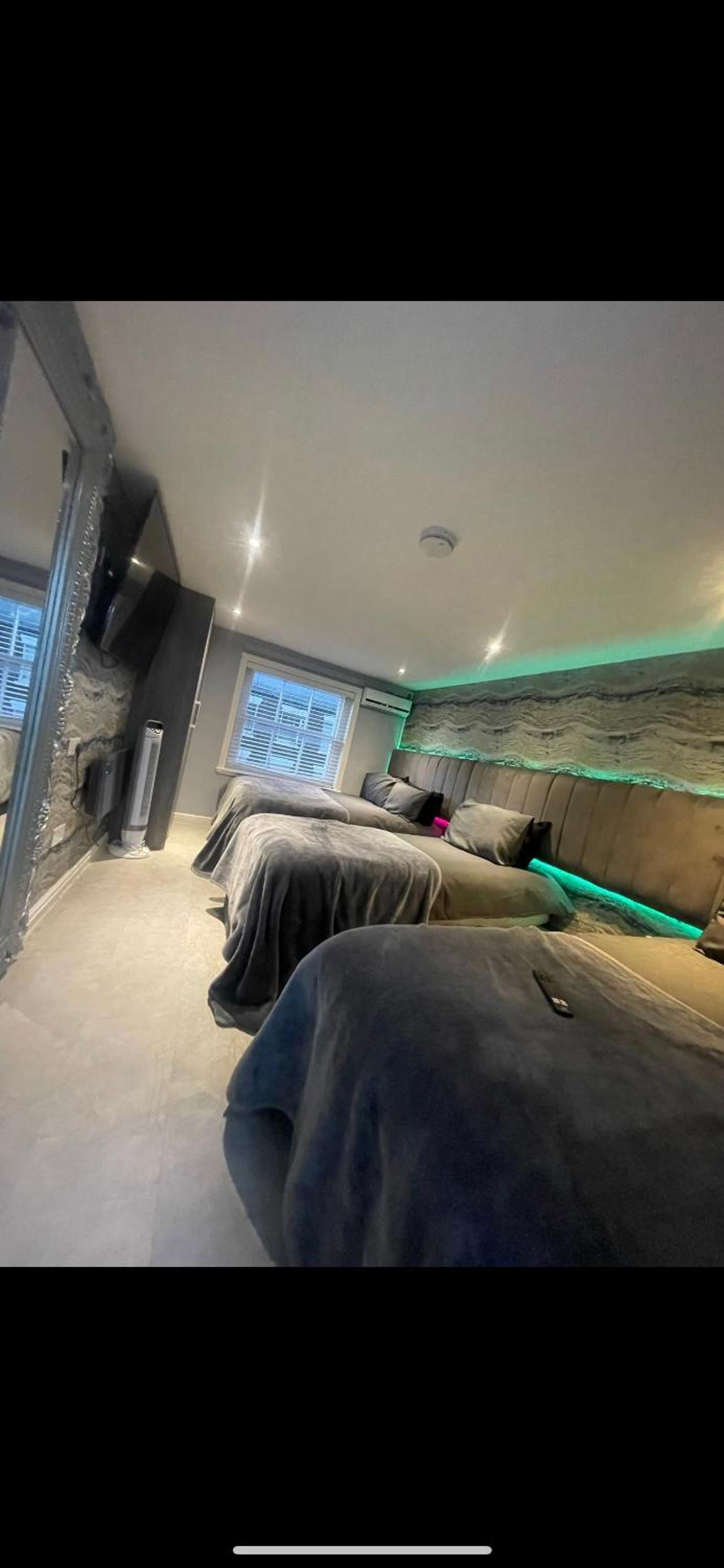 Three-Bedroom Apartment - Photo 19