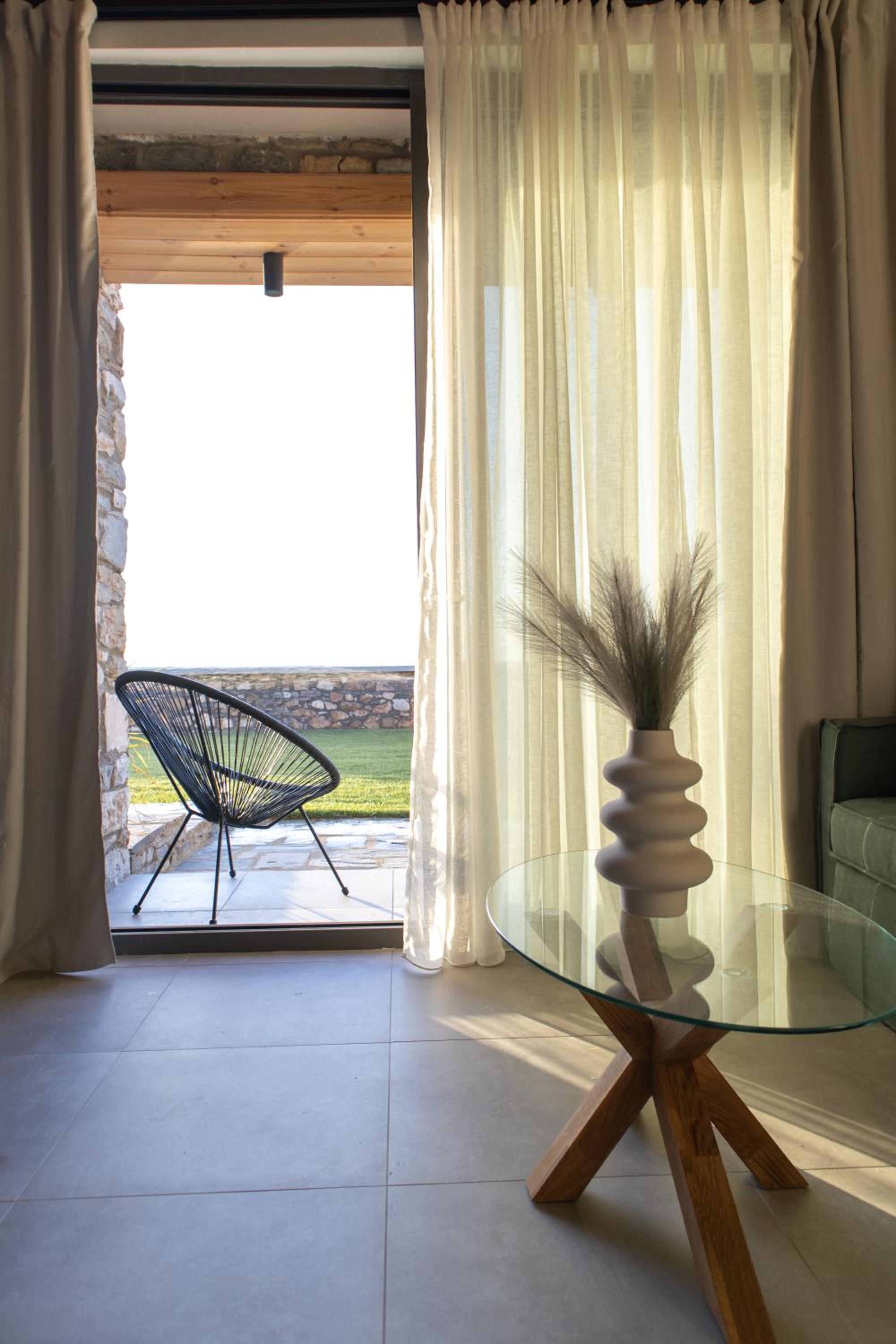 Deluxe Suite with Sea View photo 2