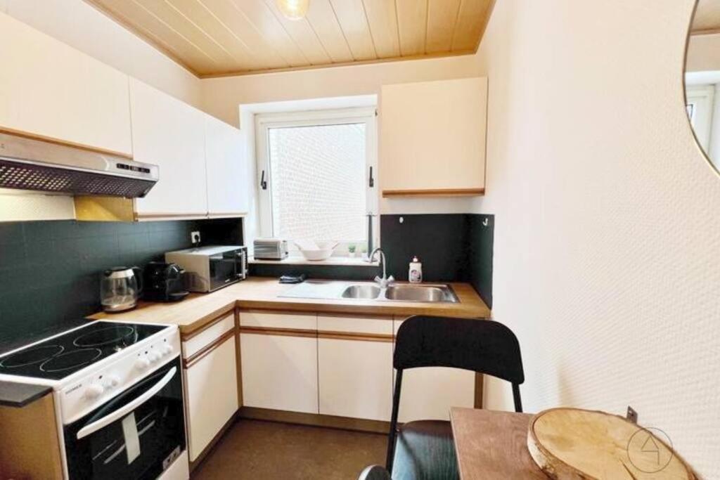 One-Bedroom Apartment photo 2