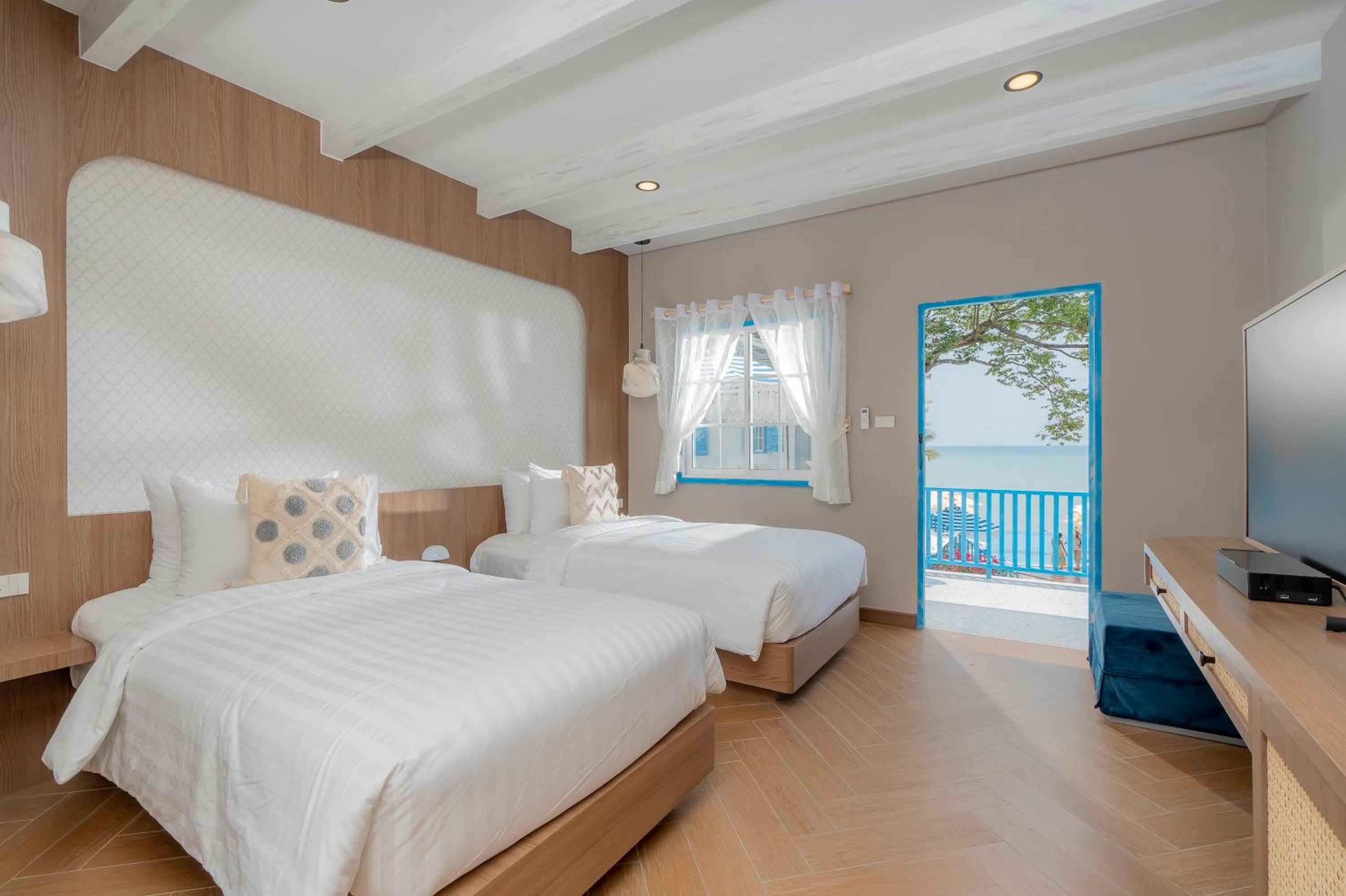 Cafe Suites5 Superior Twin with Sea View