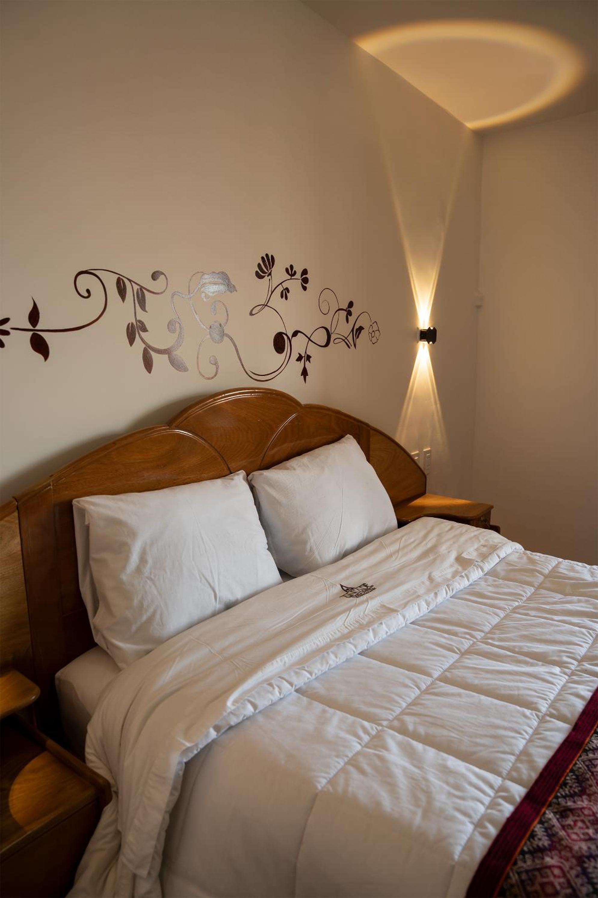 Deluxe Double Room with Balcony photo 1