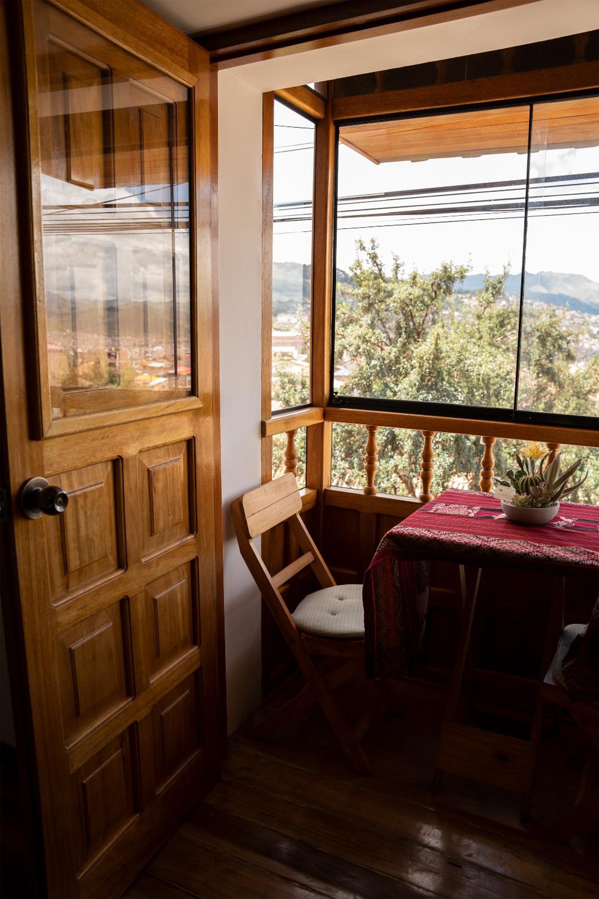 Deluxe Double Room with Balcony photo 2