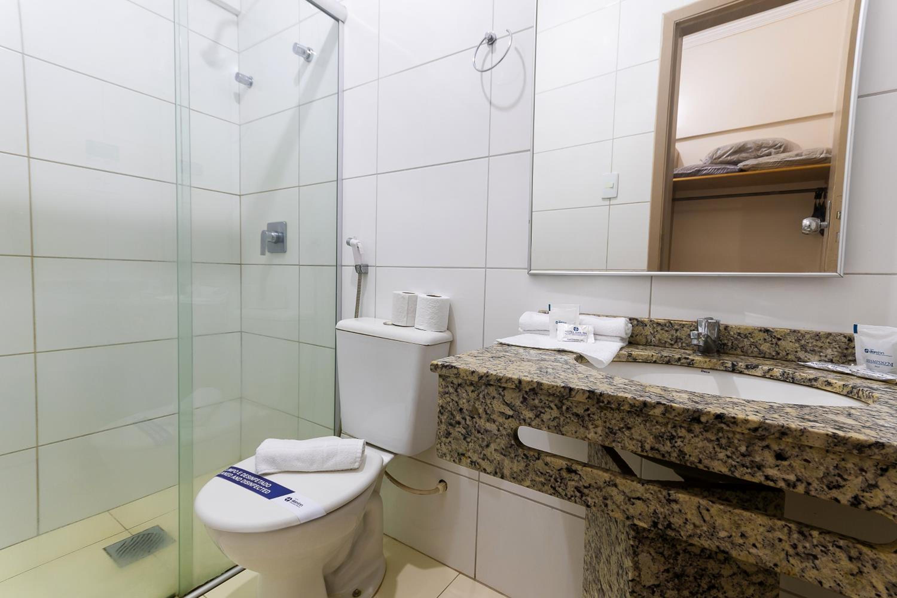 Standard Triple Room photo 3