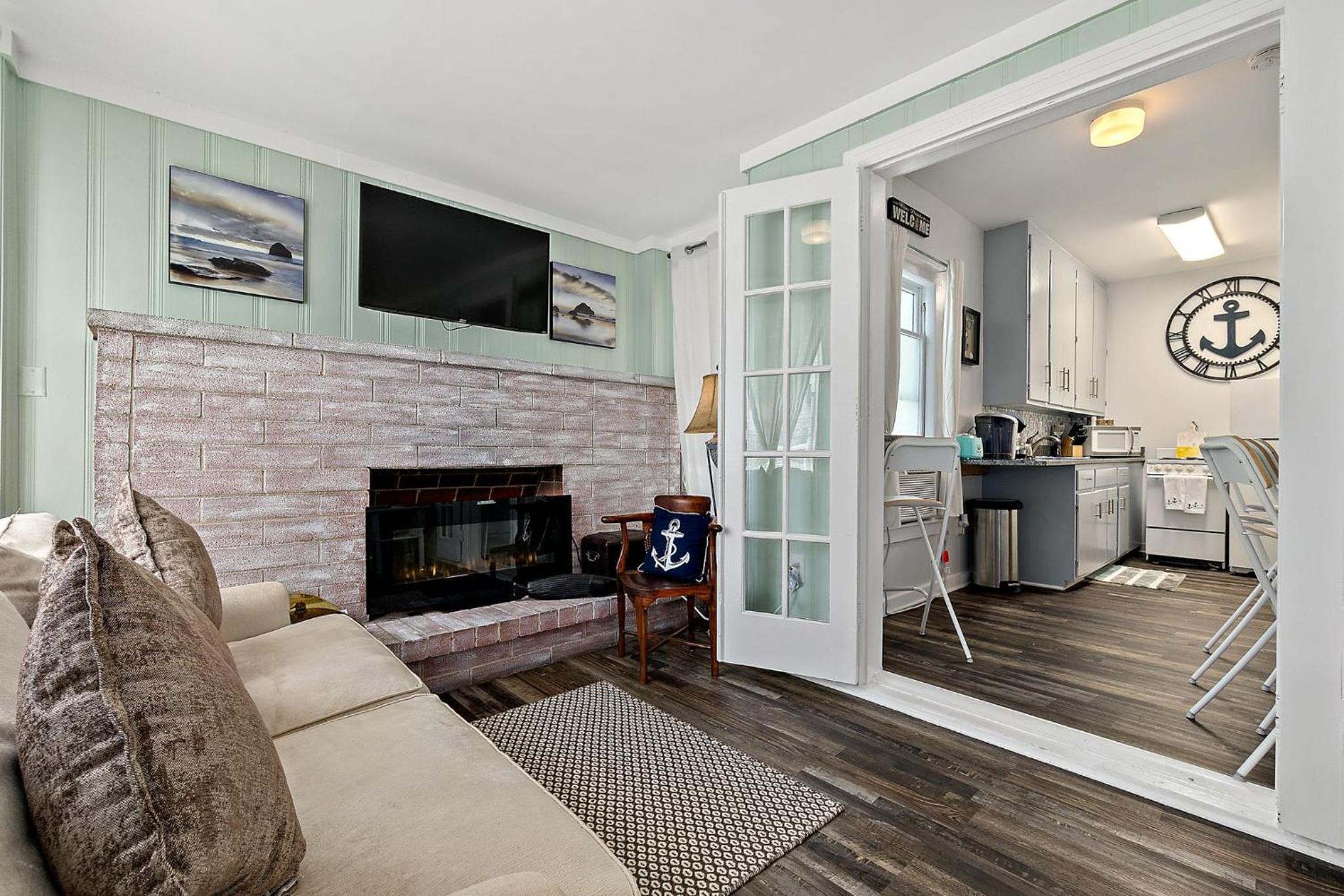Apartment - Photo 2