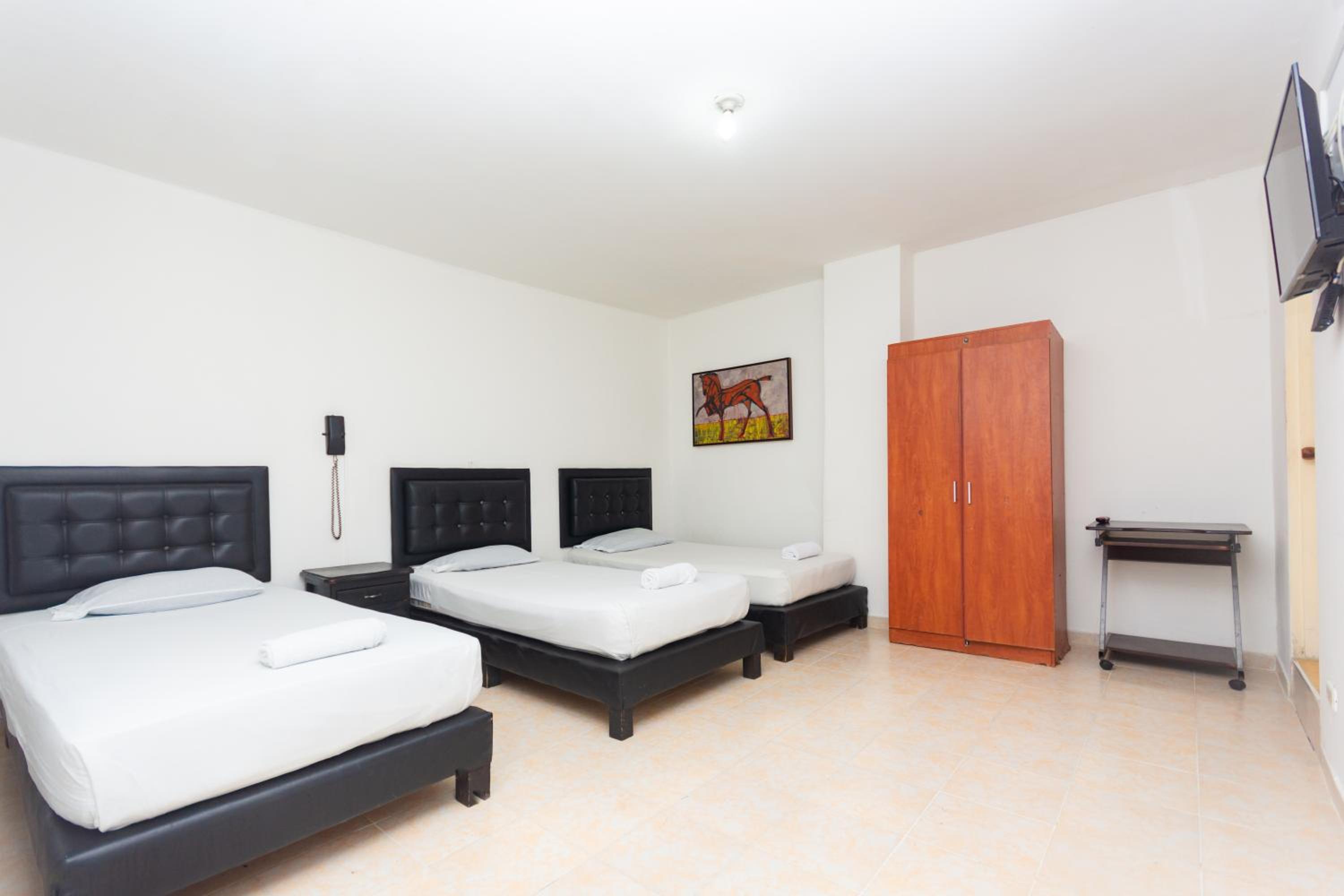 Basic Triple Room - Photo 1
