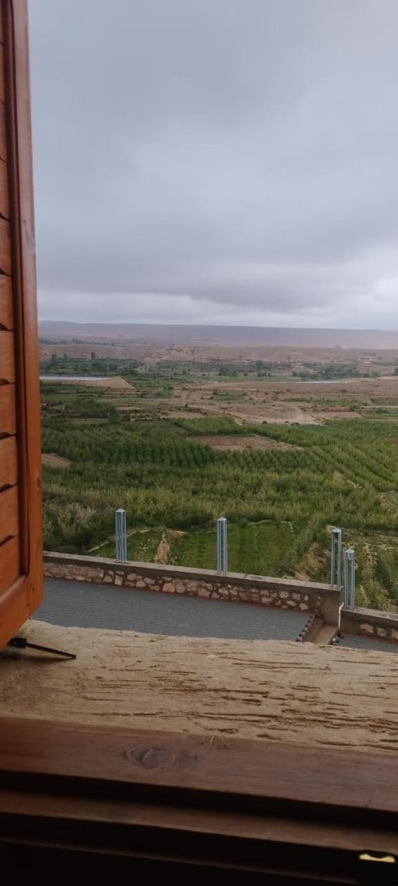 Double or Twin Room with Mountain View