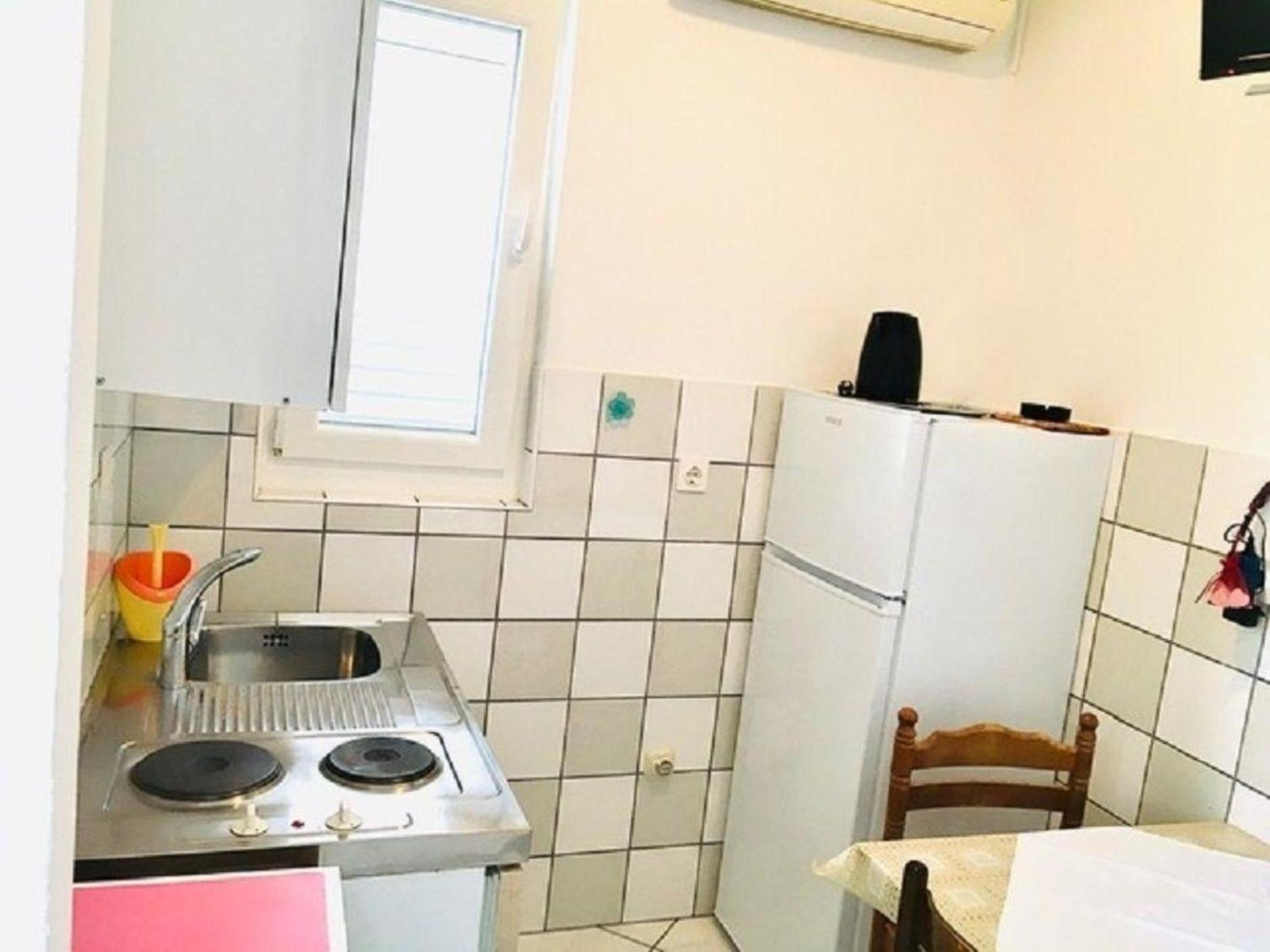 One-Bedroom Apartment photo 3