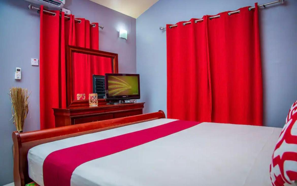 Two-Bedroom House photo 1