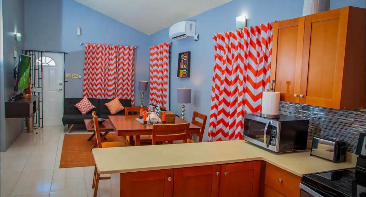 Two-Bedroom House photo 3