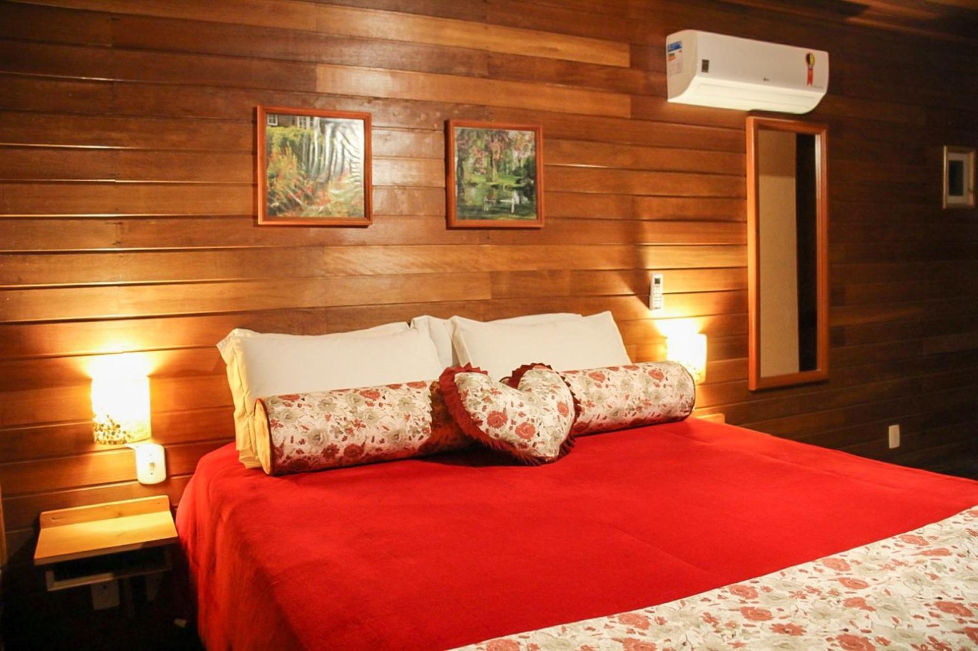 Chalet (2 Adults) photo 1