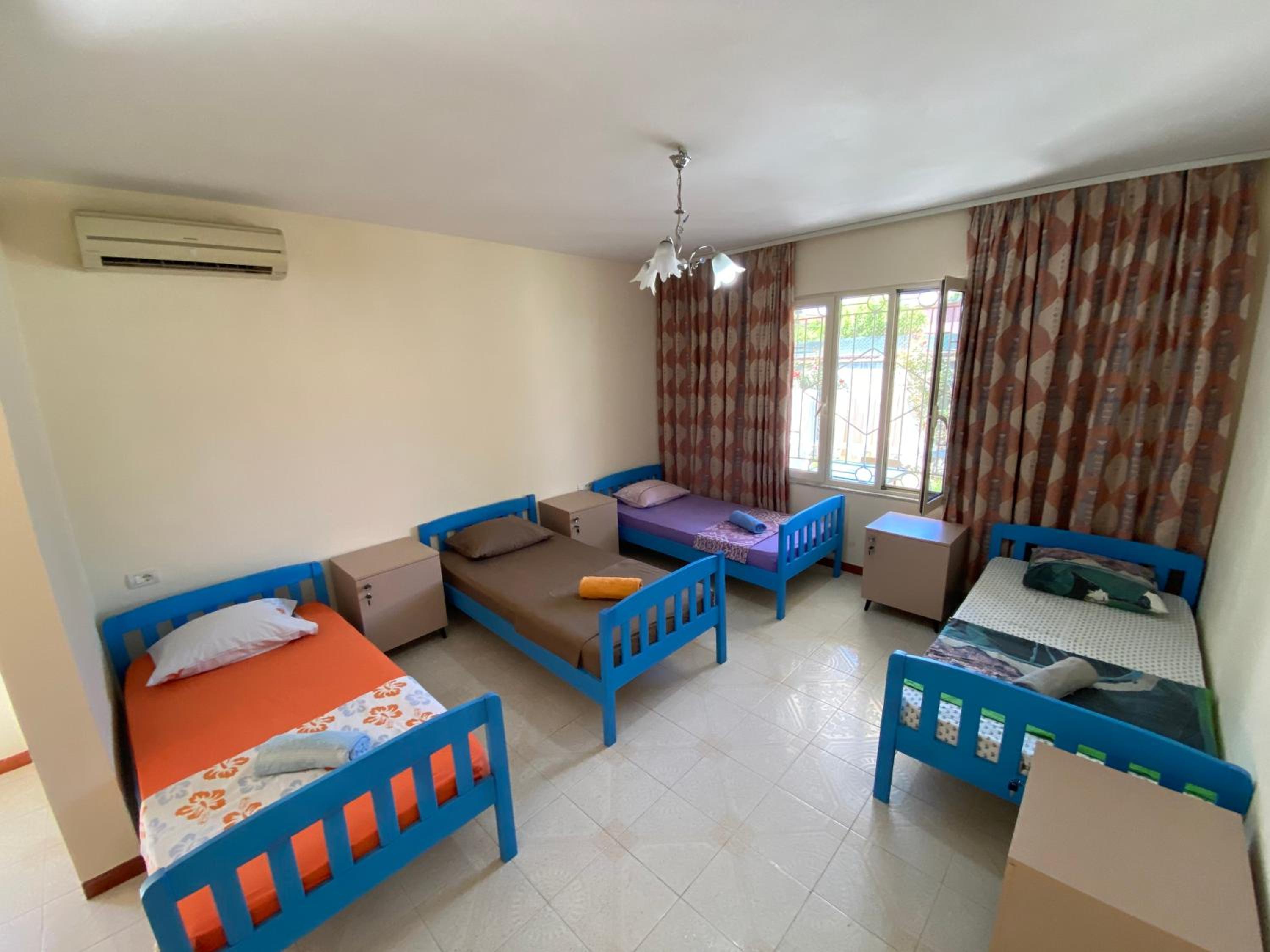Single Bed in Mixed Dormitory Room photo 1