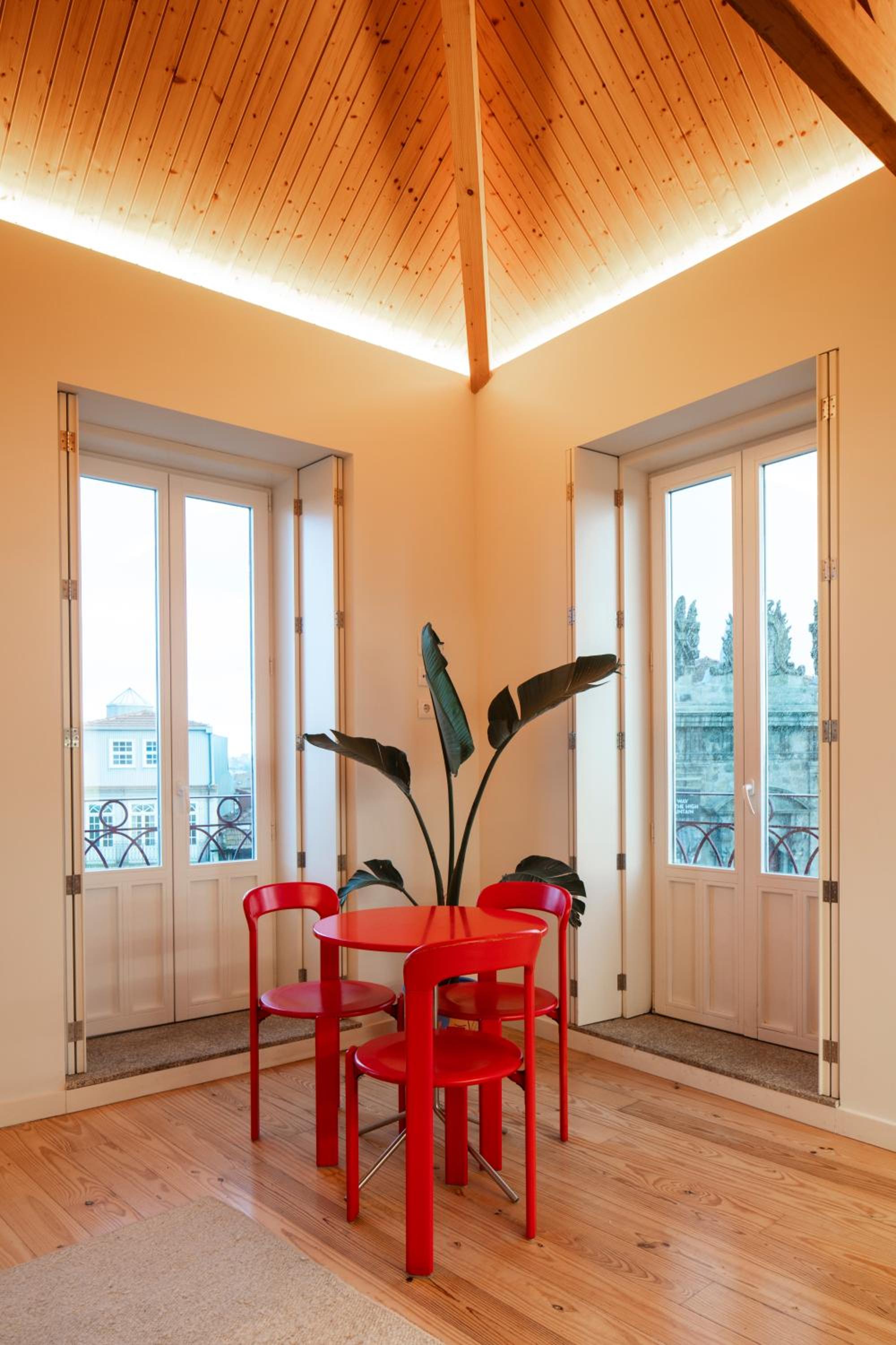 Penthouse Apartment - Photo 8