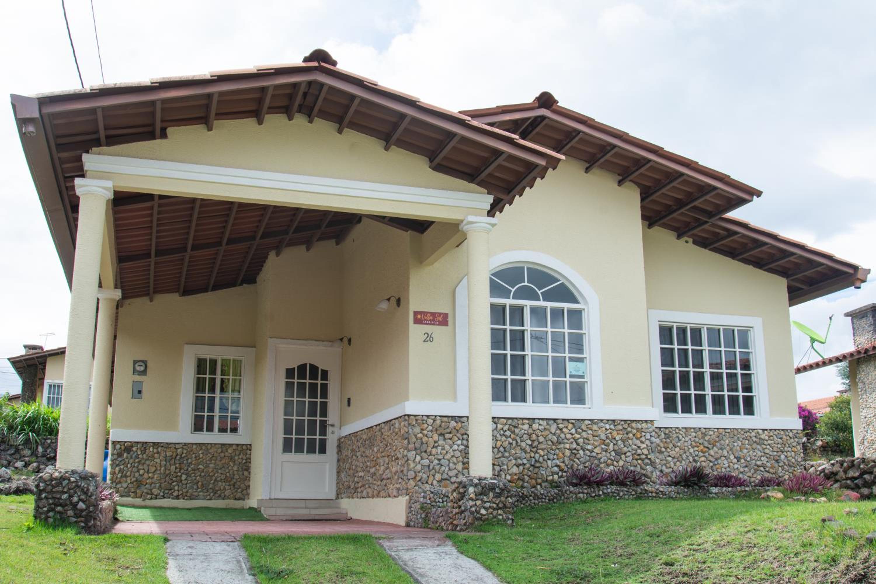 Three-Bedroom House photo 1