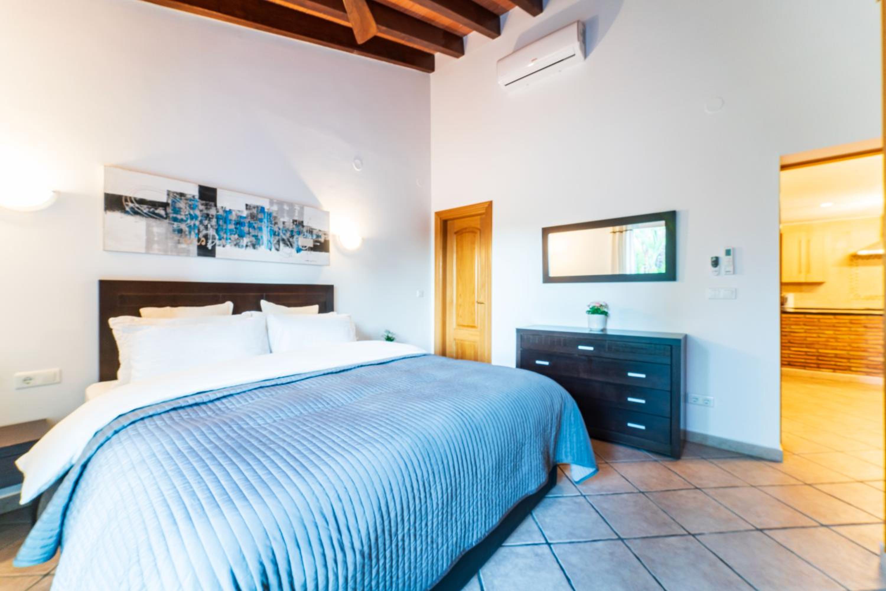 Villa de Tres Habitaciones
