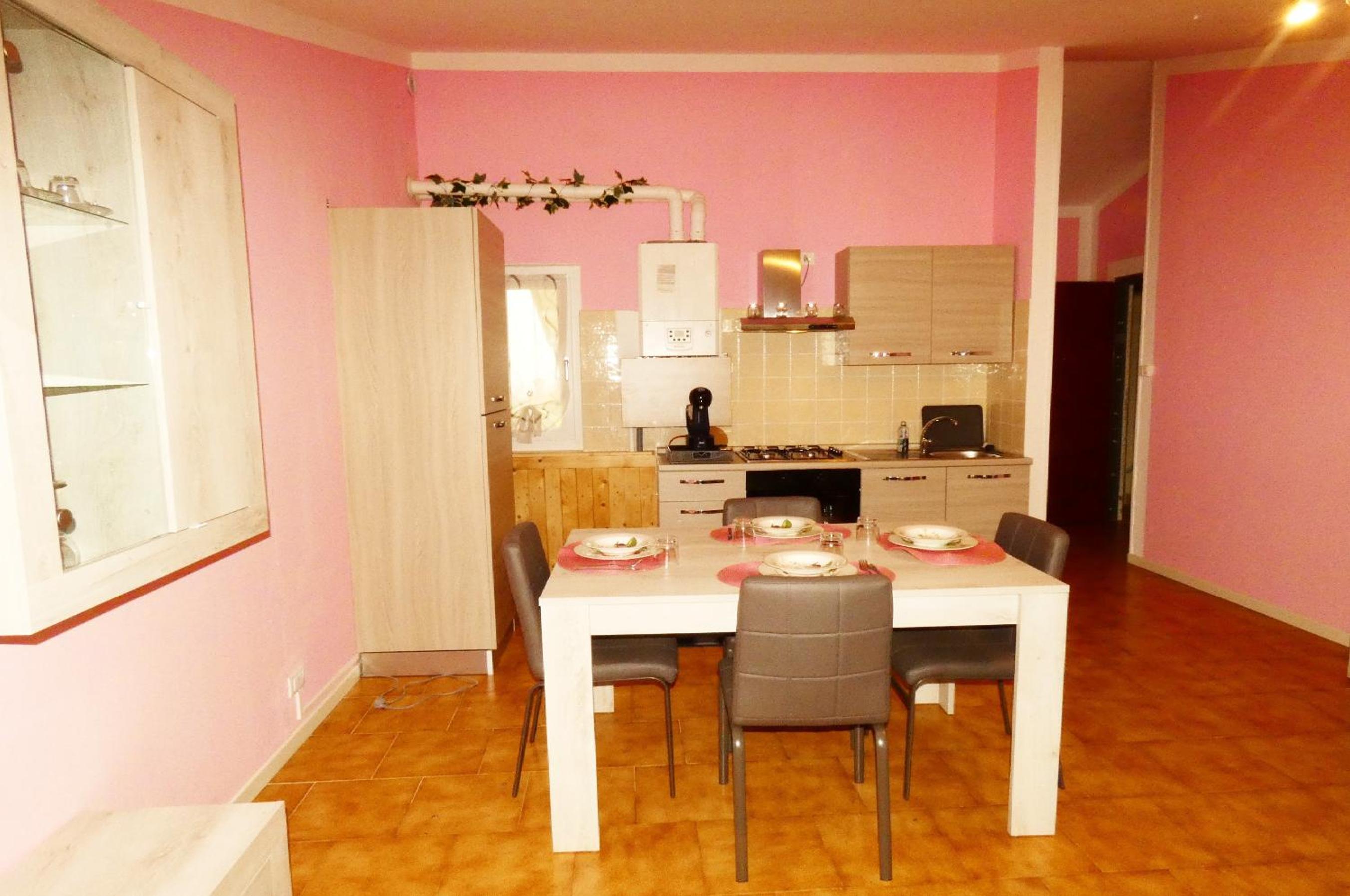 One-Bedroom Apartment with Lake View - Photo 6