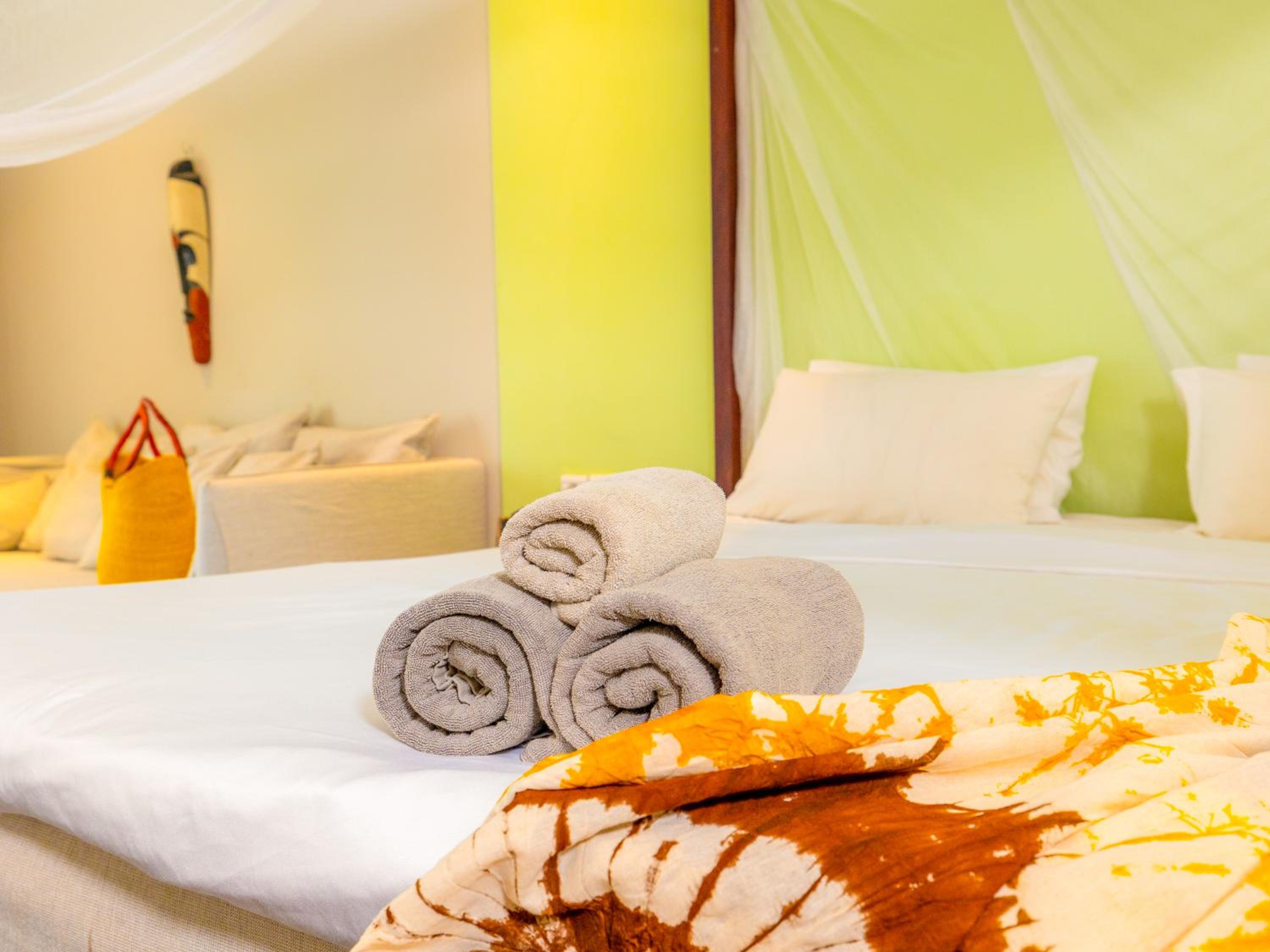 Double Room with Garden View - Photo 6