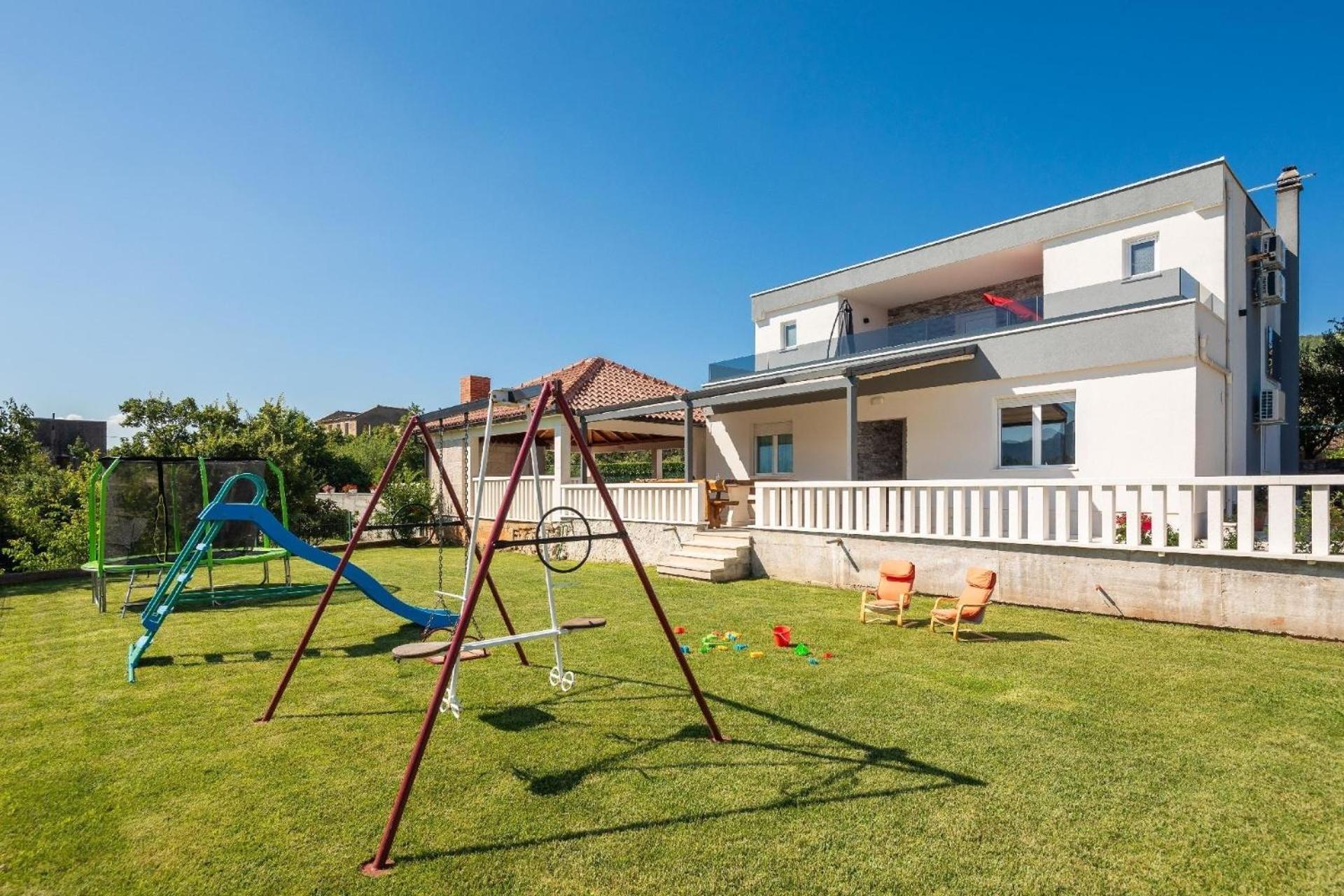 Holiday Home photo 3