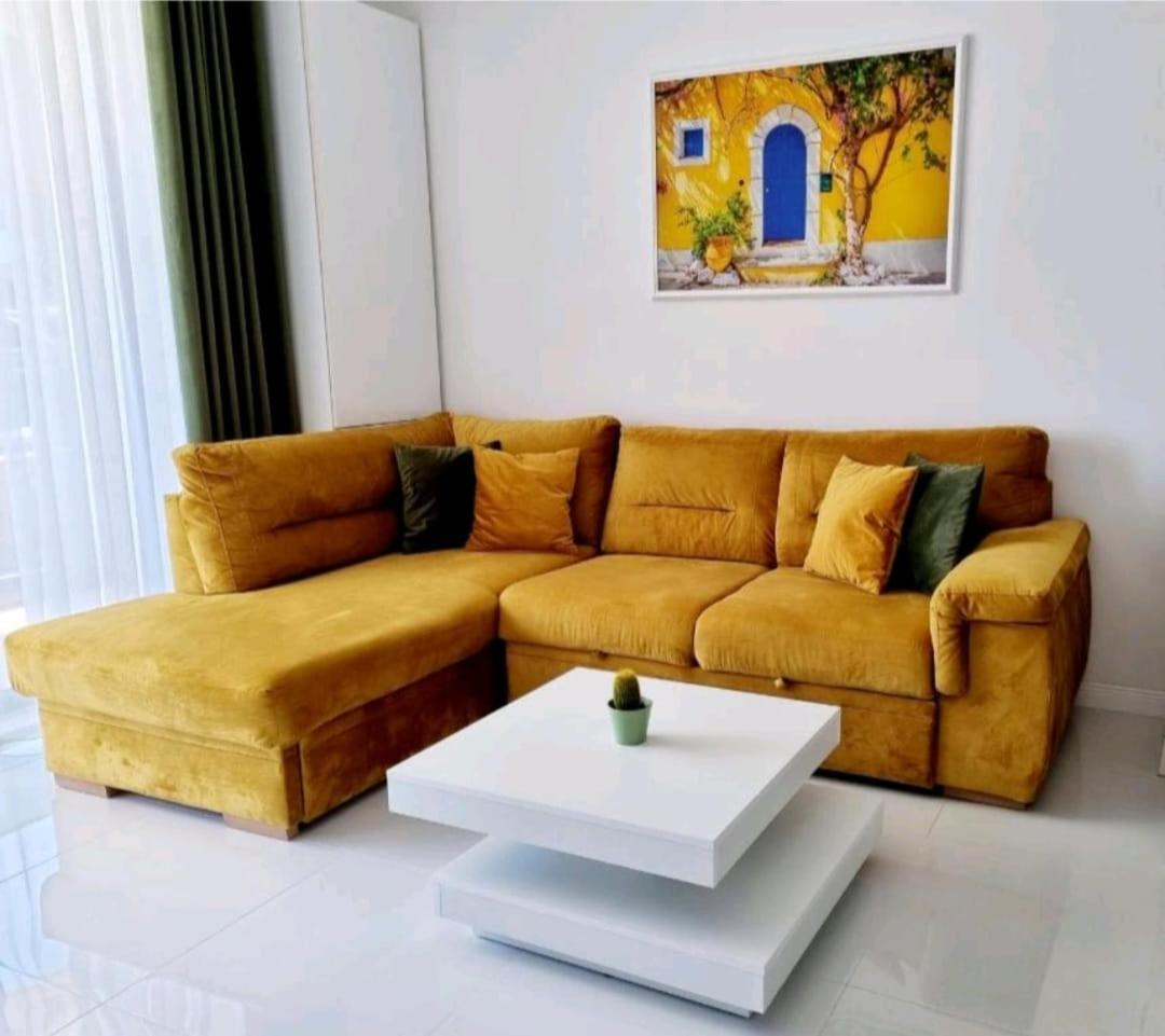 One-Bedroom Apartment photo 3