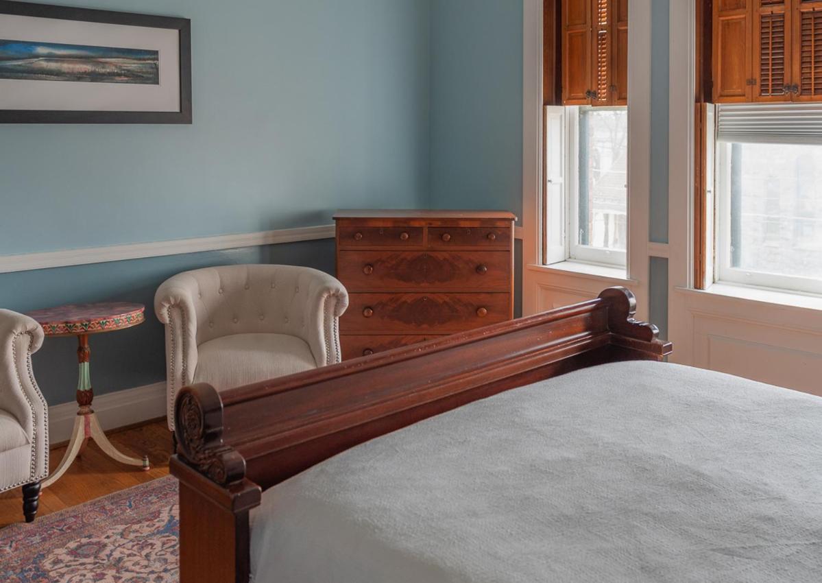 Deluxe Queen Room - Photo 2