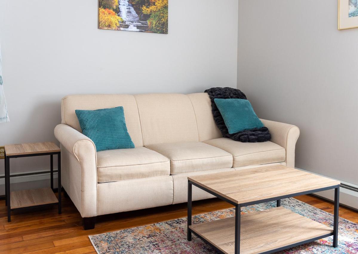King Suite - Photo 3