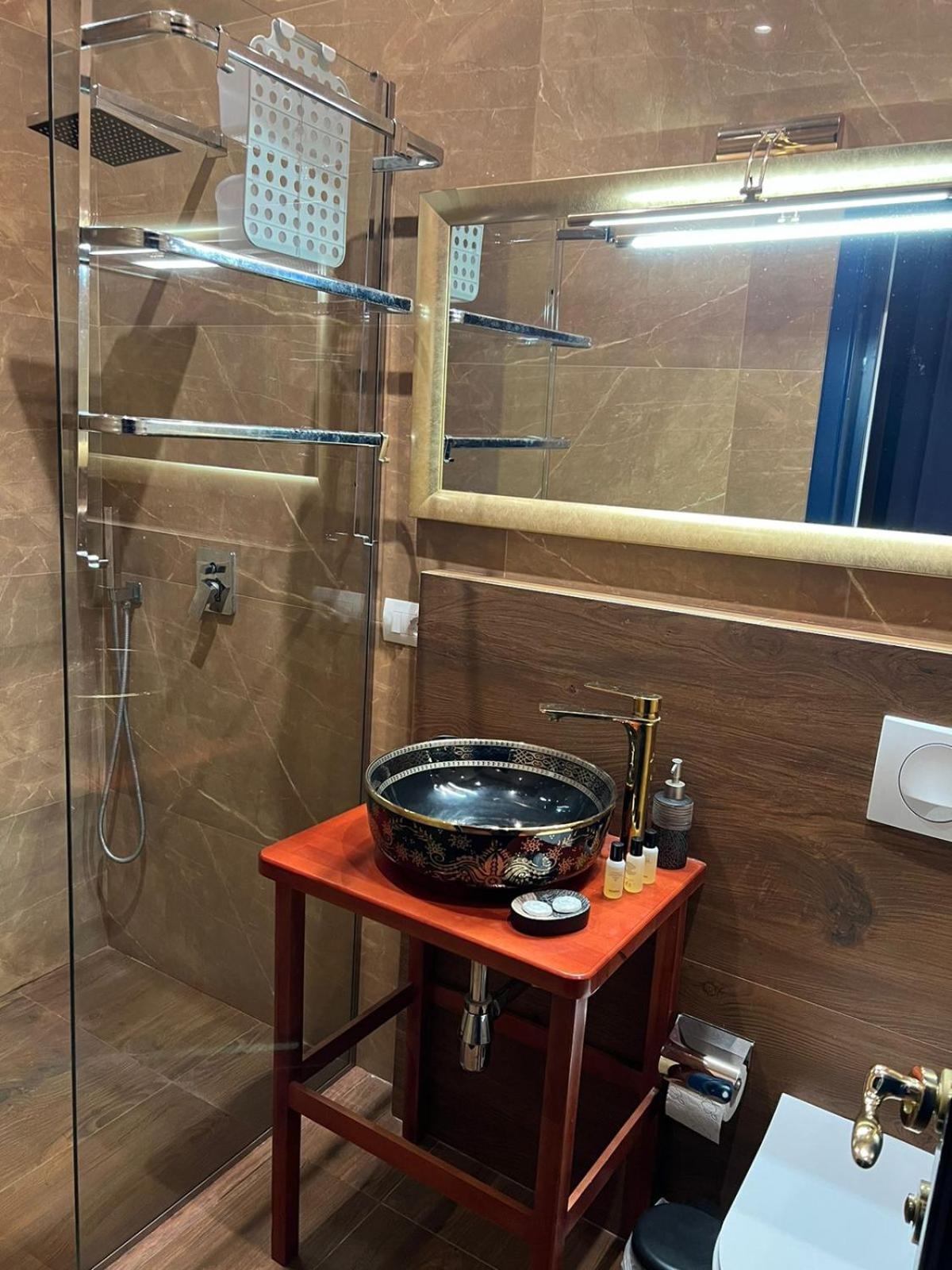 Triple Room with Private Bathroom photo 3