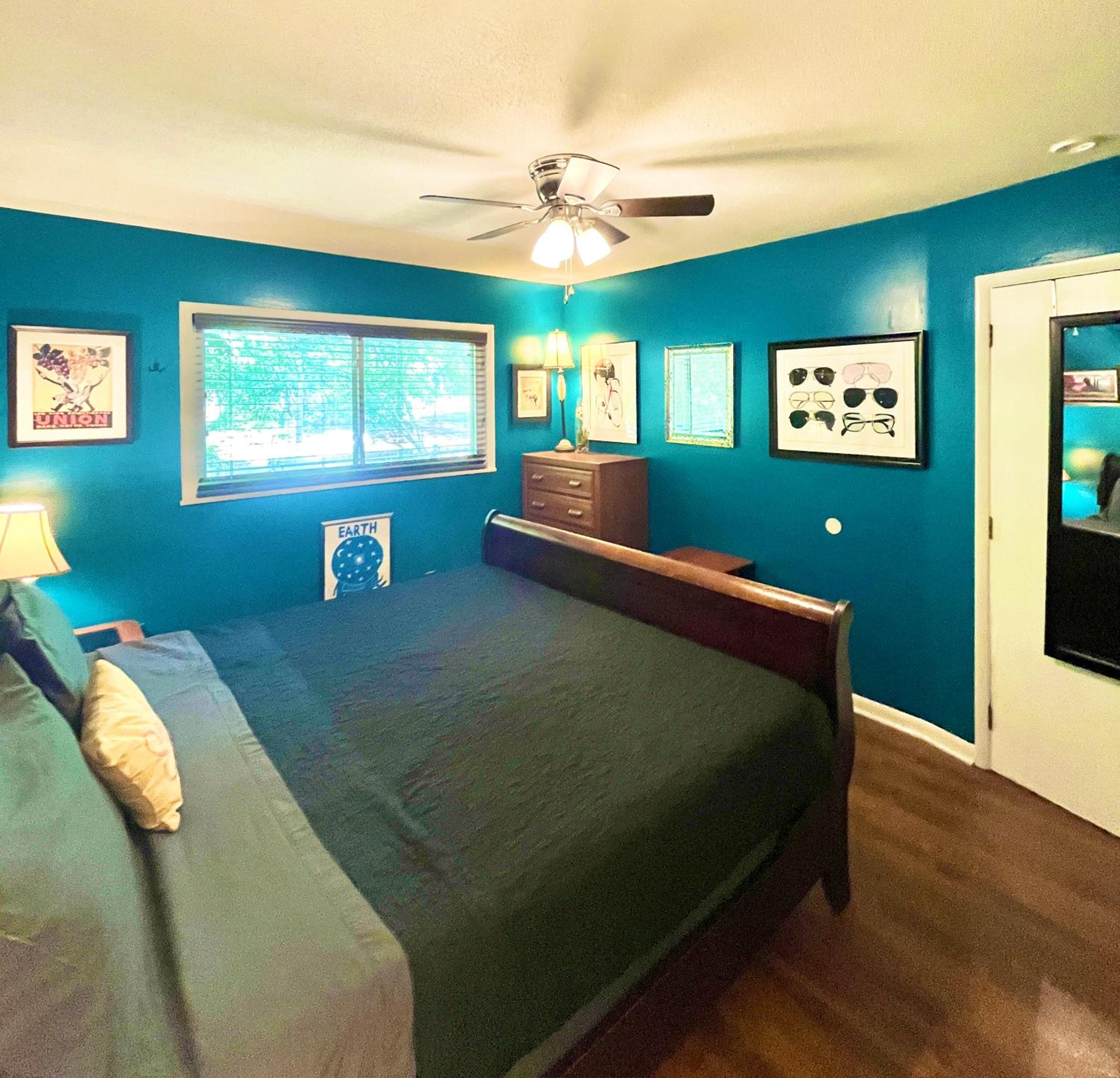 Two-Bedroom Apartment - Photo 19