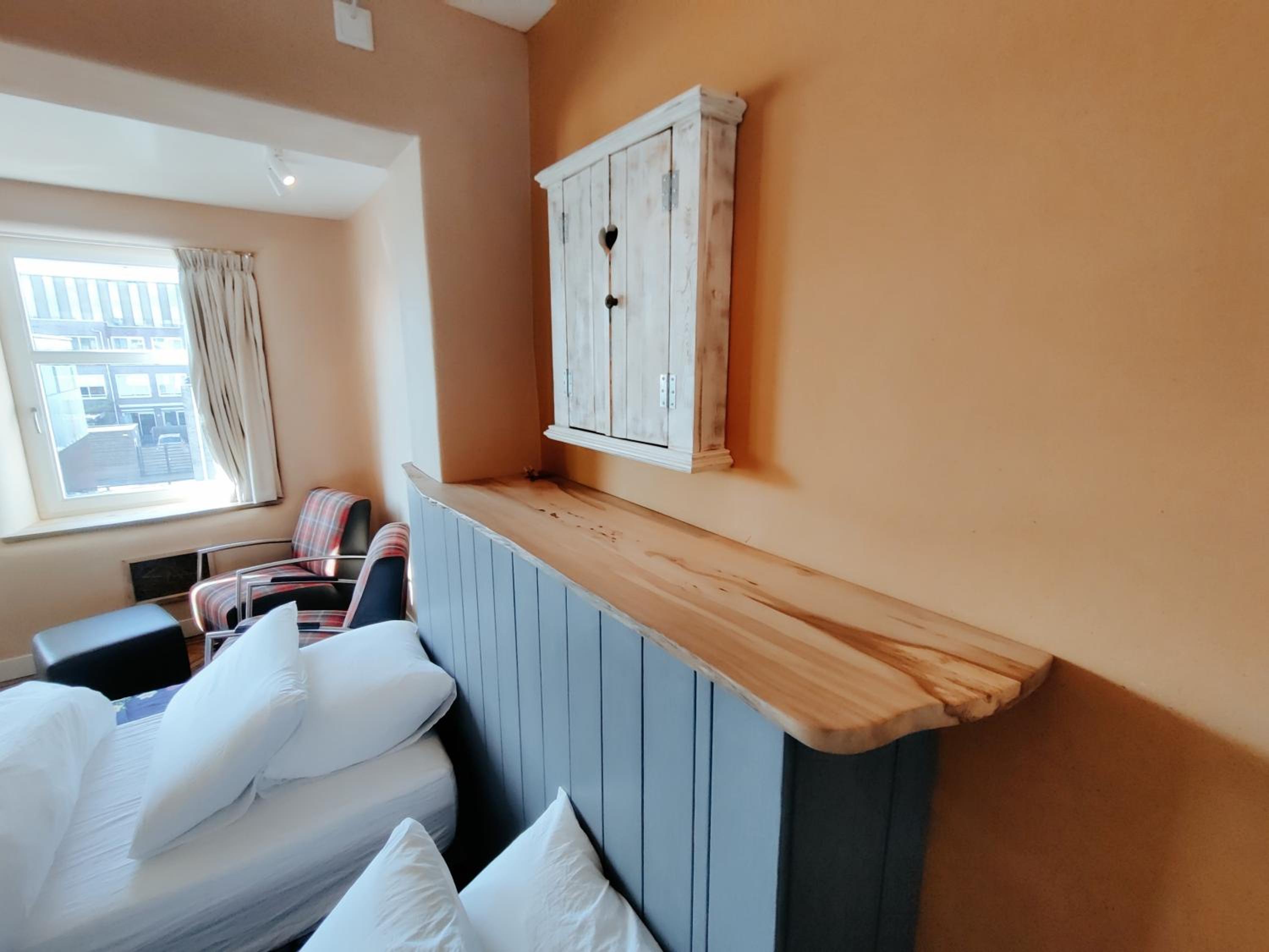 Double Room with Private Bathroom photo 3