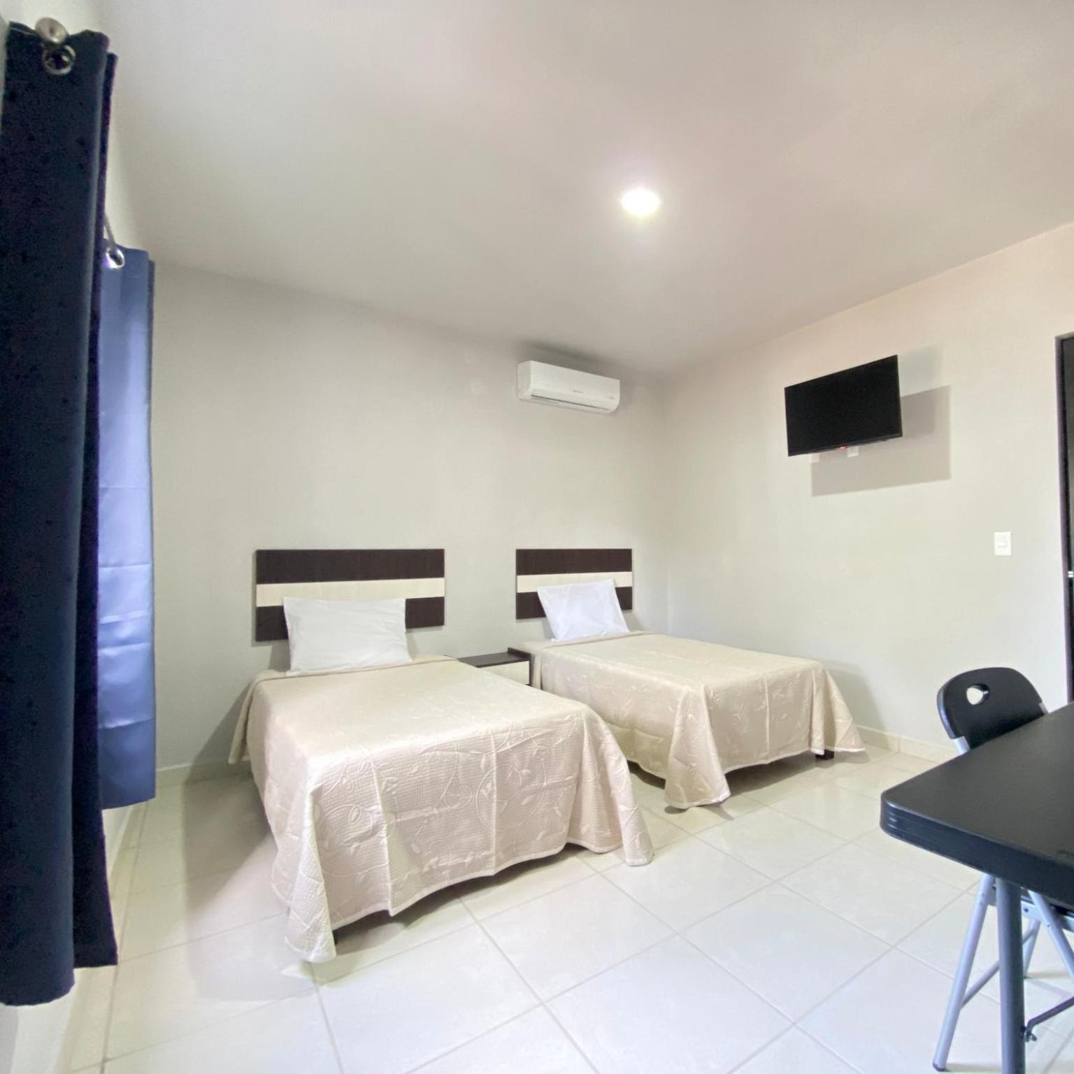 Twin Room photo 1