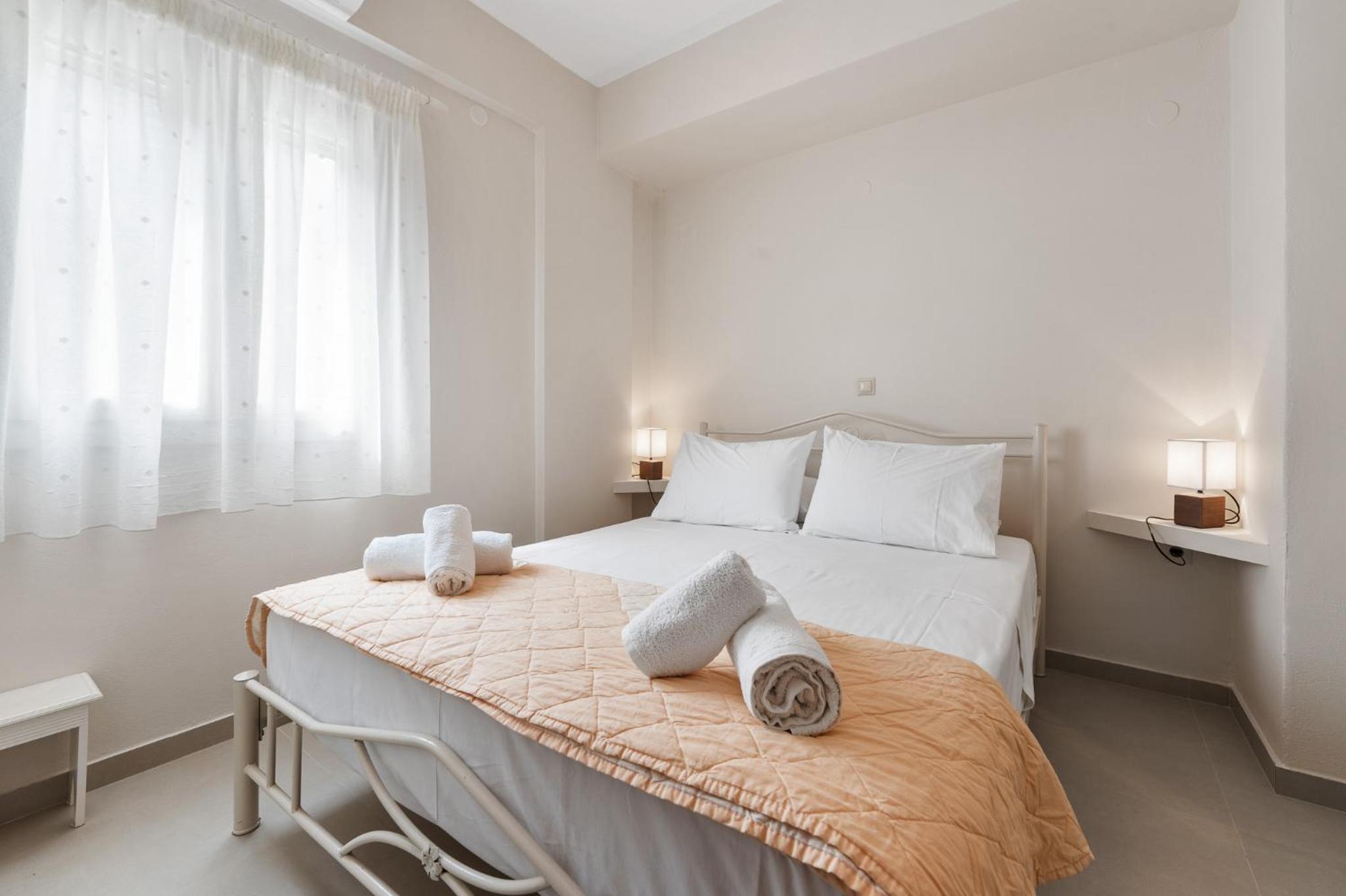 Two-Bedroom Apartment - Photo 24