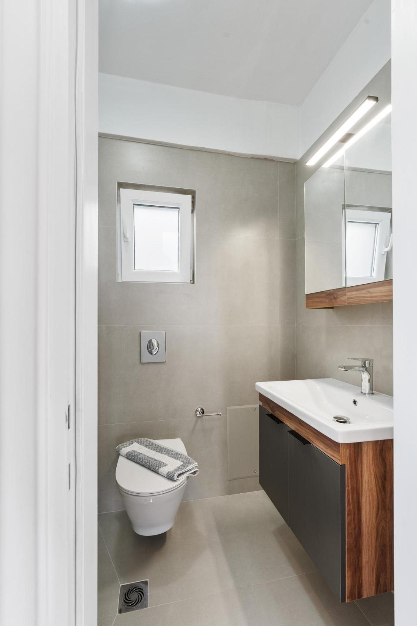 Two-Bedroom Apartment - Photo 3