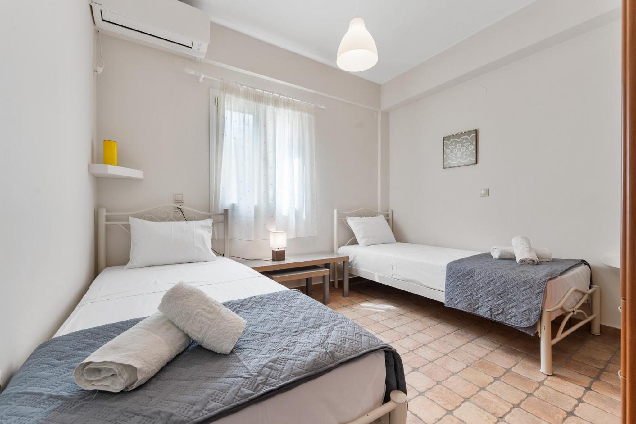 Two-Bedroom Apartment - Photo 11