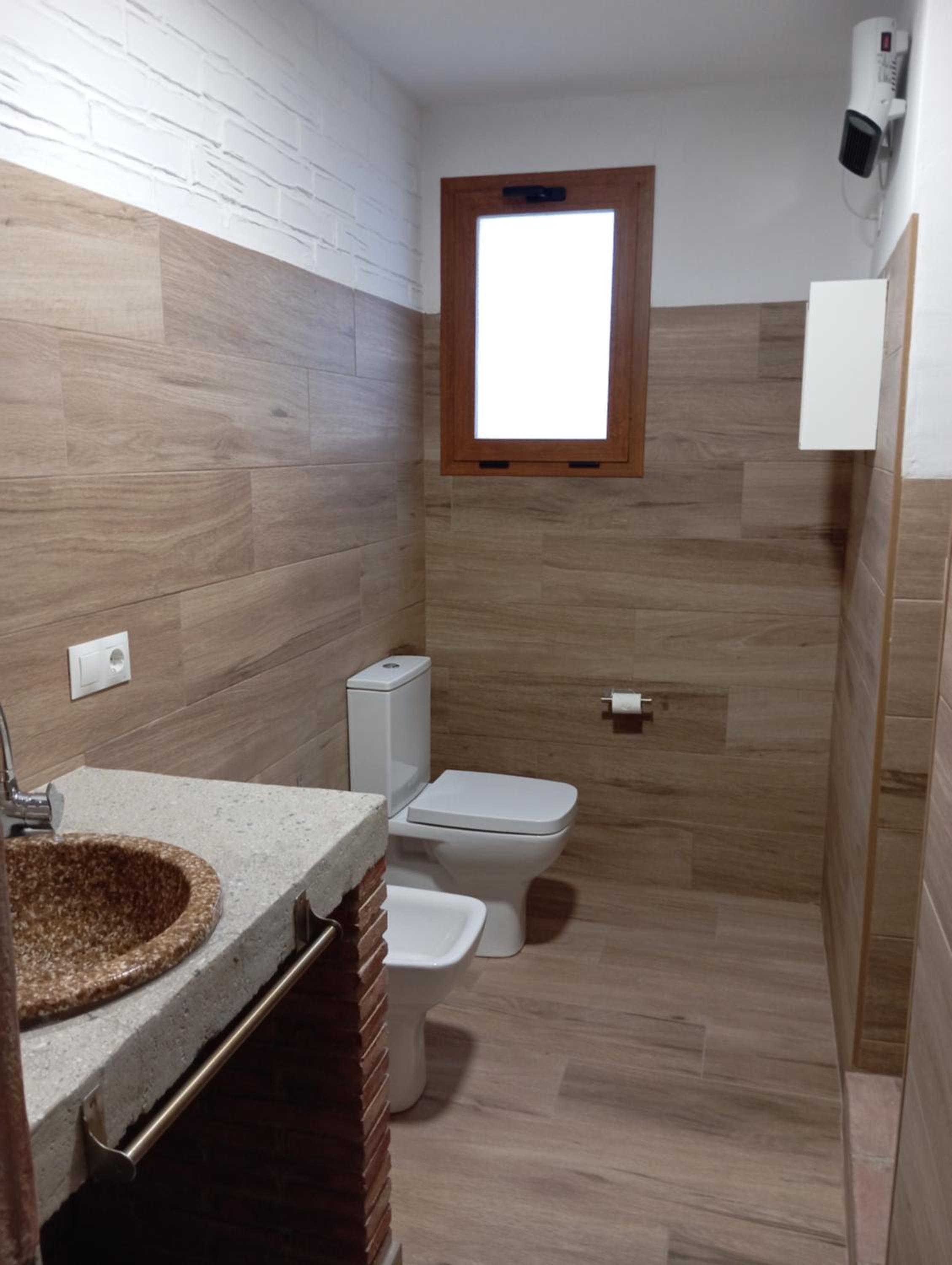 One-Bedroom House photo 3
