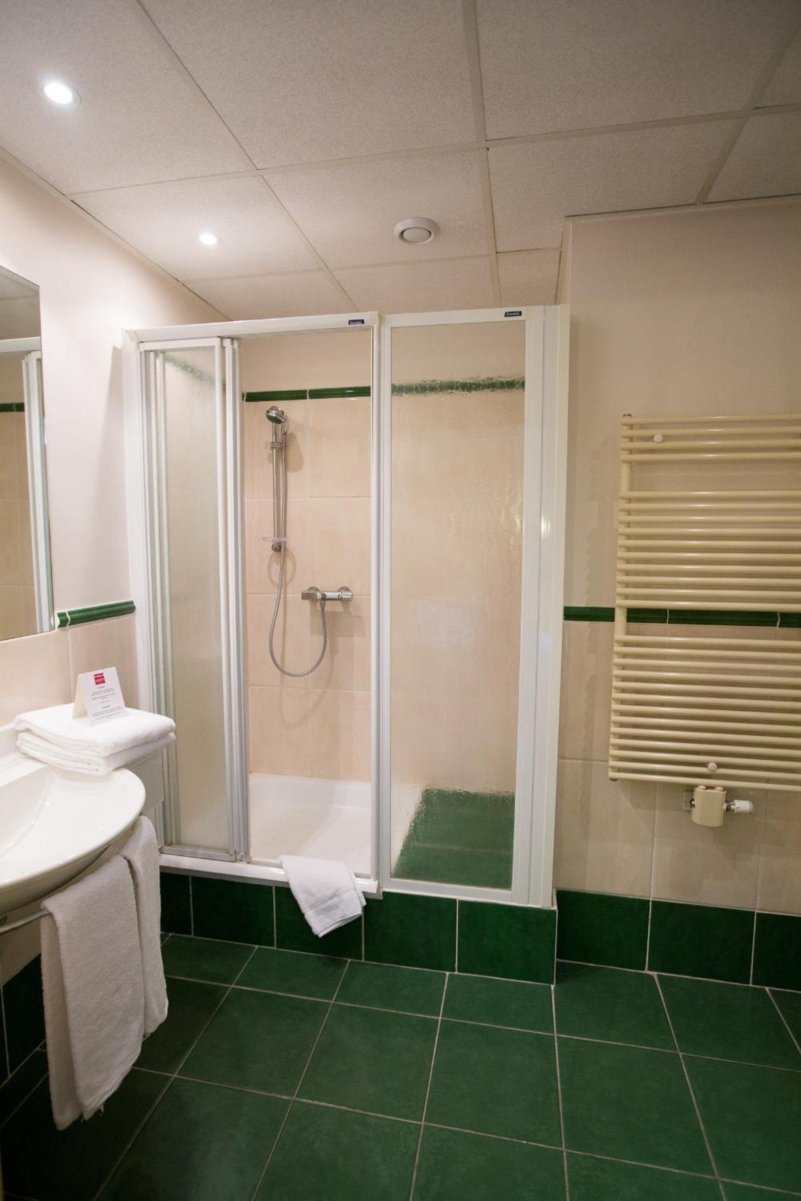 Classic Double Room - Photo 5