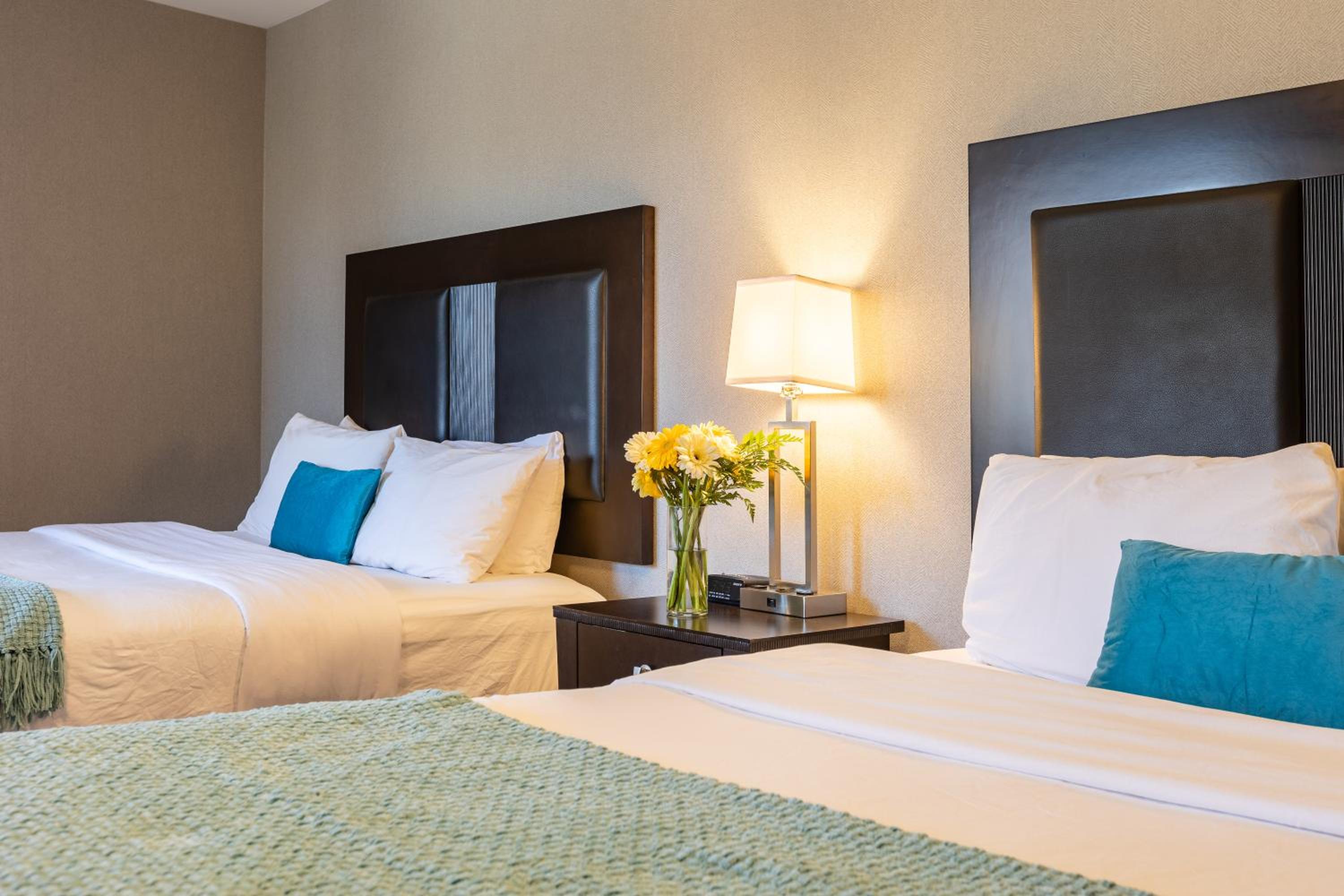 Superior Double Queen Room - Photo 7