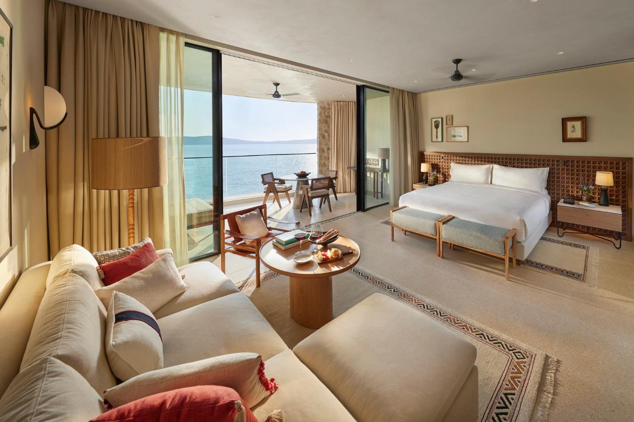 Bay View Junior Suite King or Twin    - Photo 1