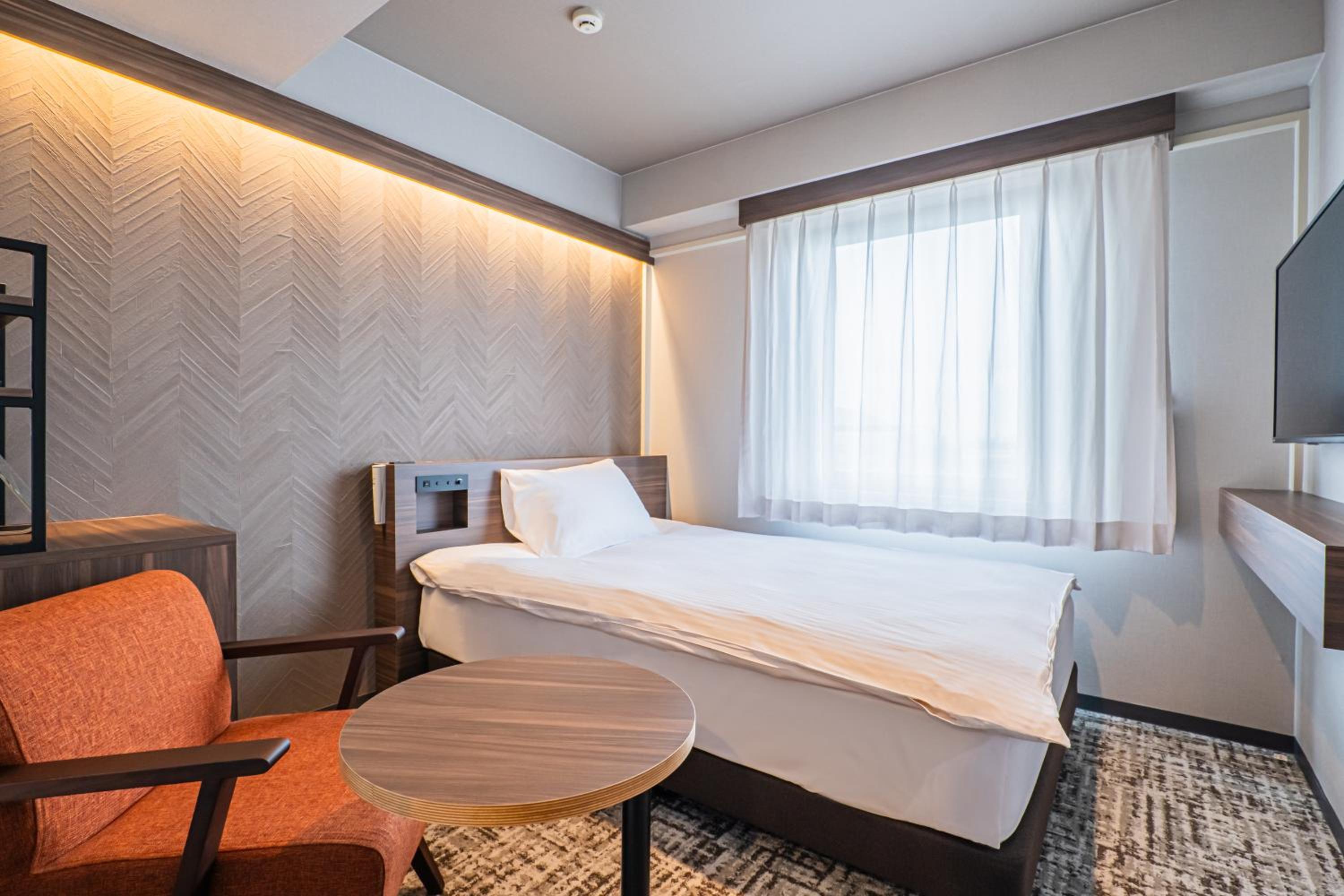 Single Room - Non-Smoking