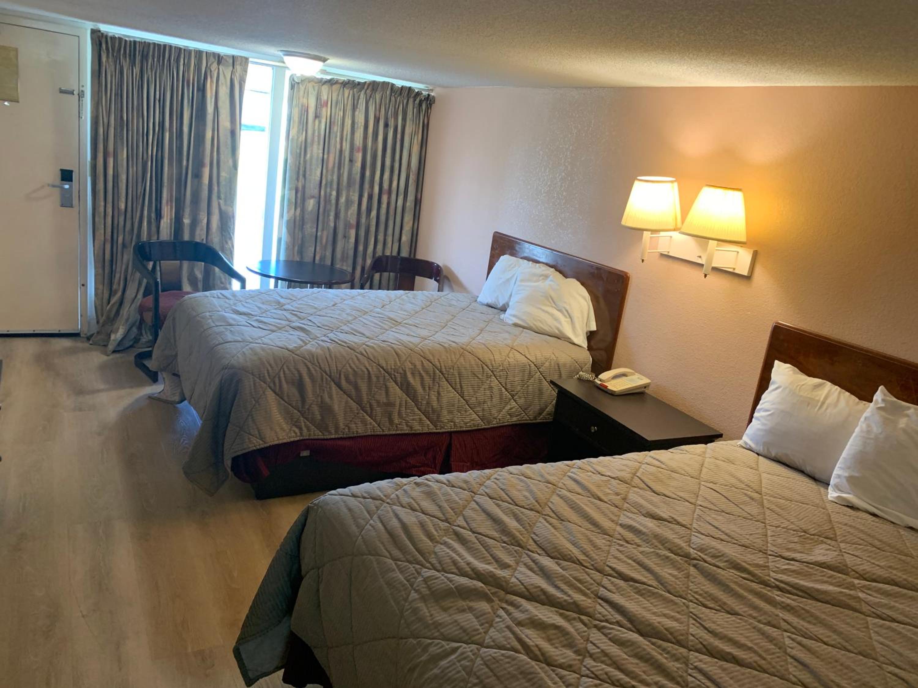 Double Room with Two Double Beds - Non-Smoking - Photo 1