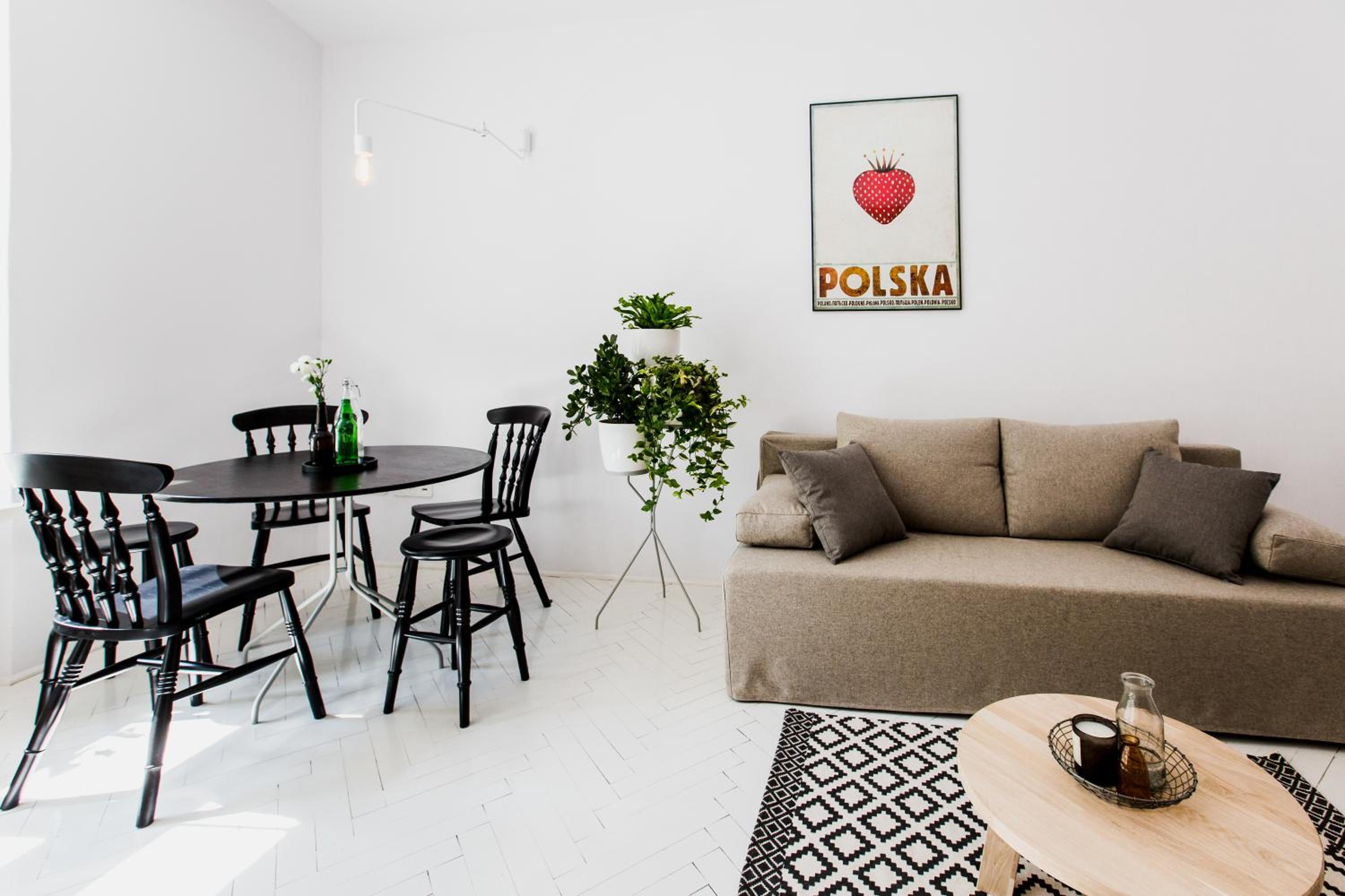 Two-Bedroom Apartment - Ground Floor  - Photo 2