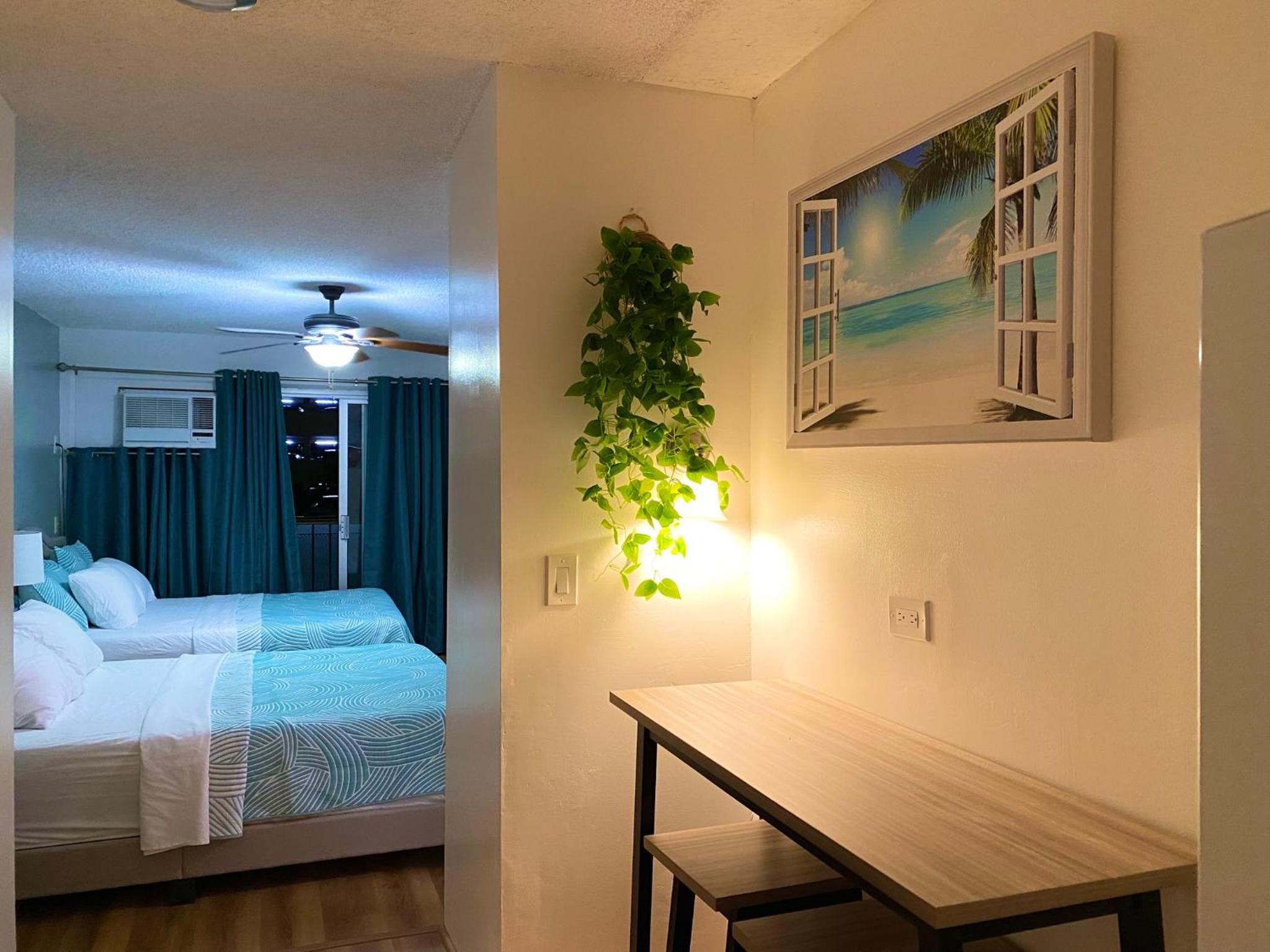 Cozy 2beds,2baths, free parking at Waikiki Beach: Two-Bedroom Apartment photo