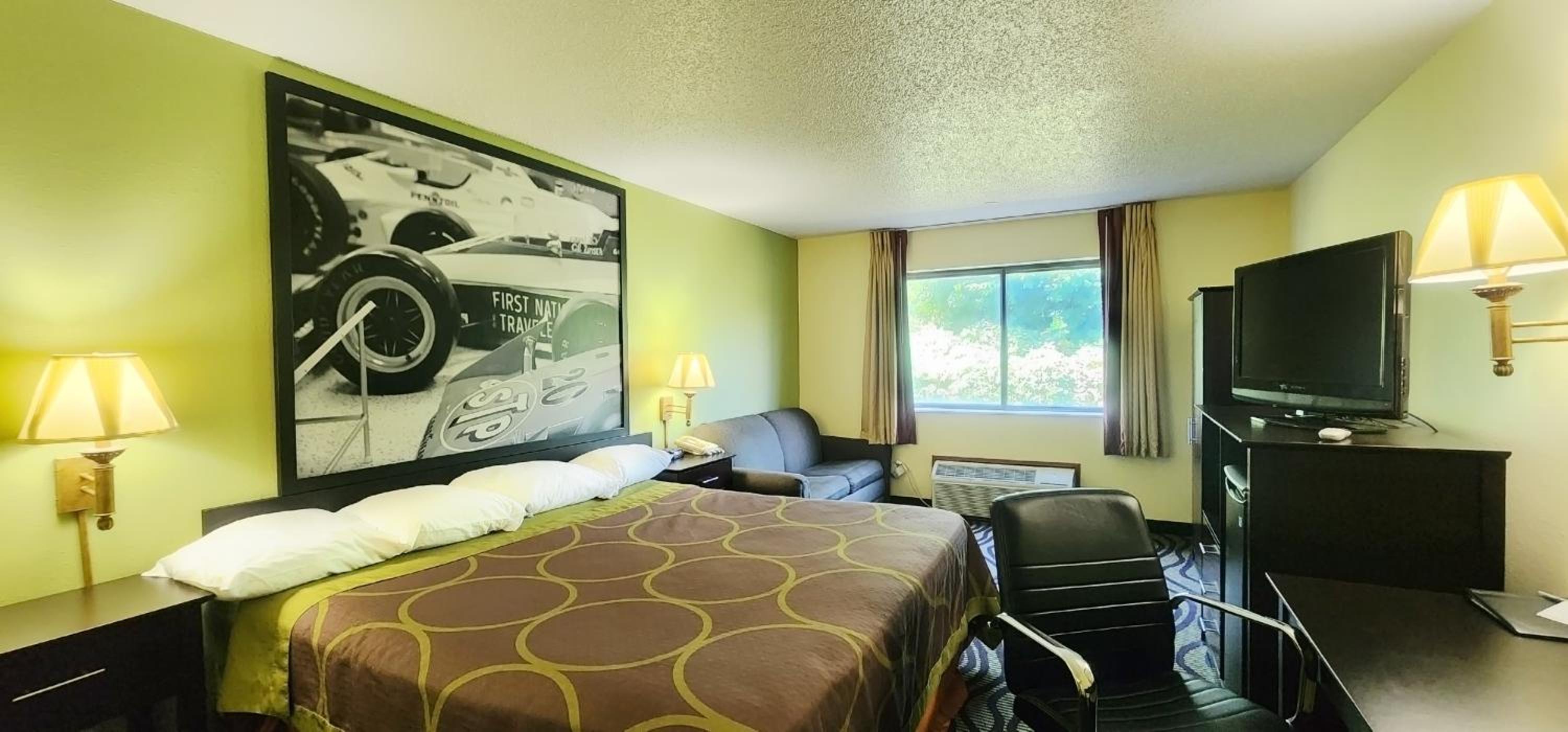 King Room - Non-Smoking - Photo 1