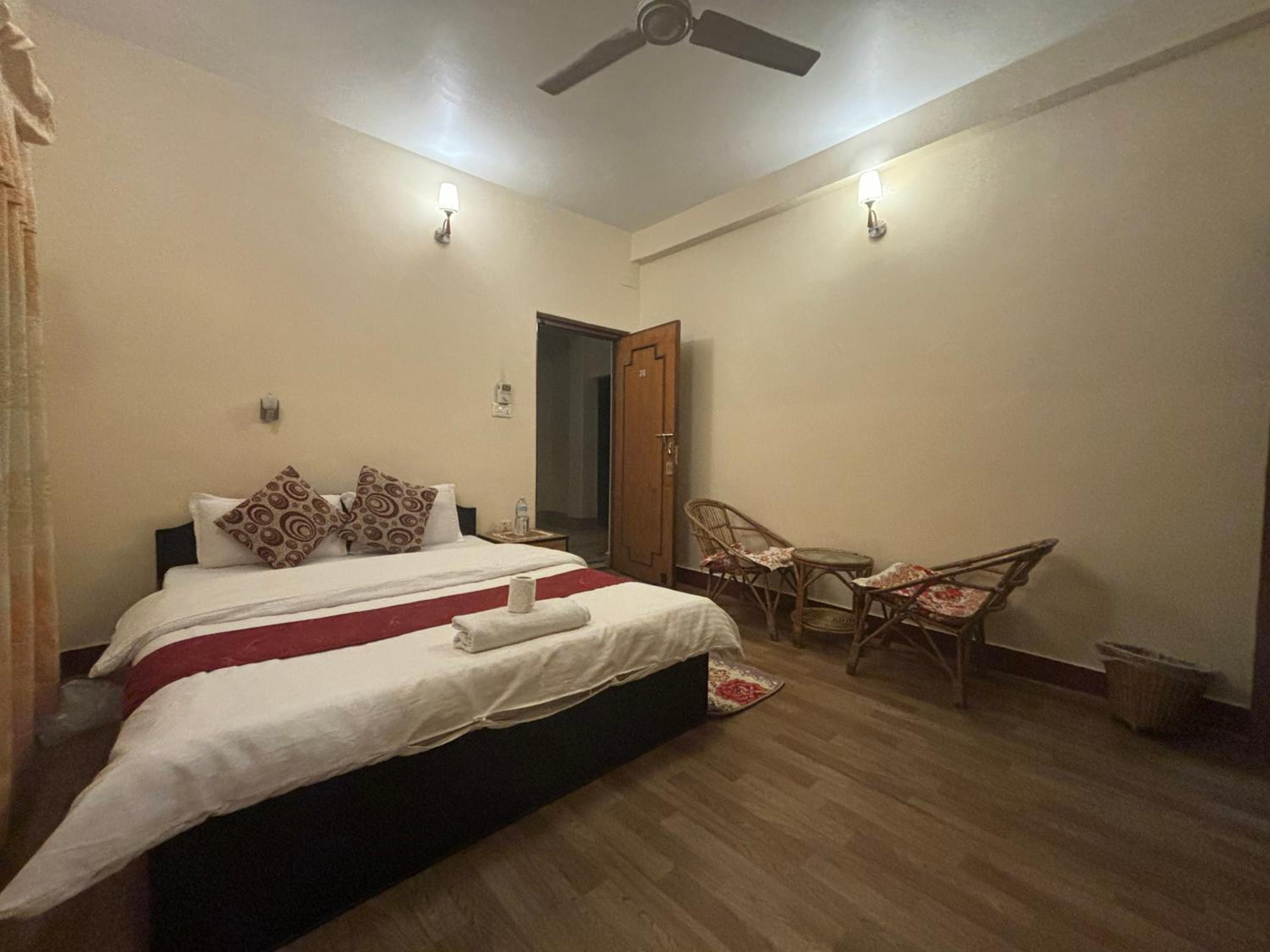 Deluxe Double Room photo 2